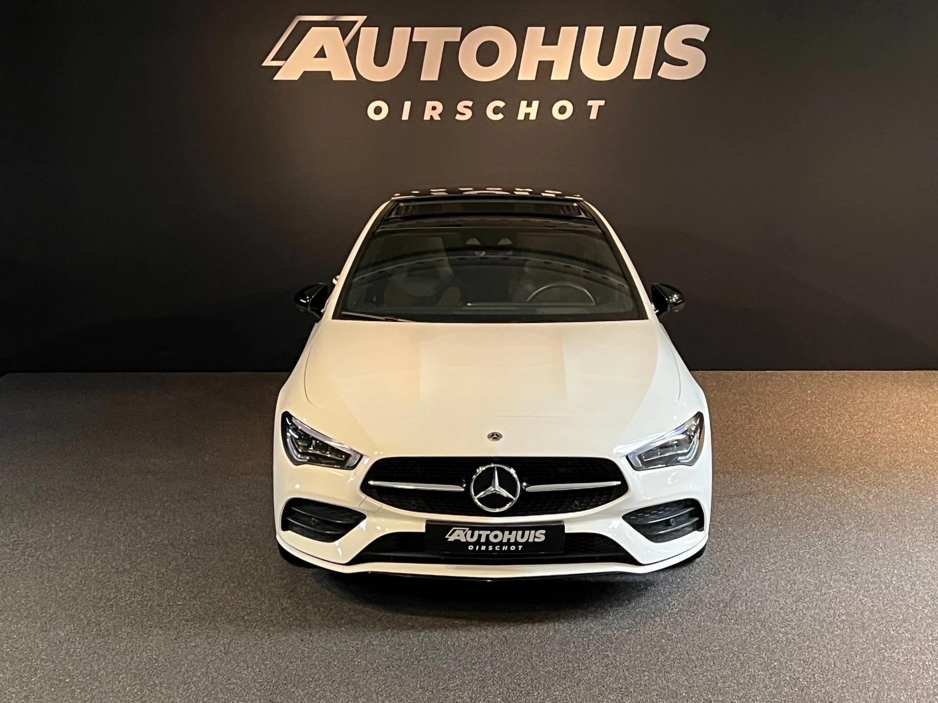 Hoofdafbeelding Mercedes-Benz CLA