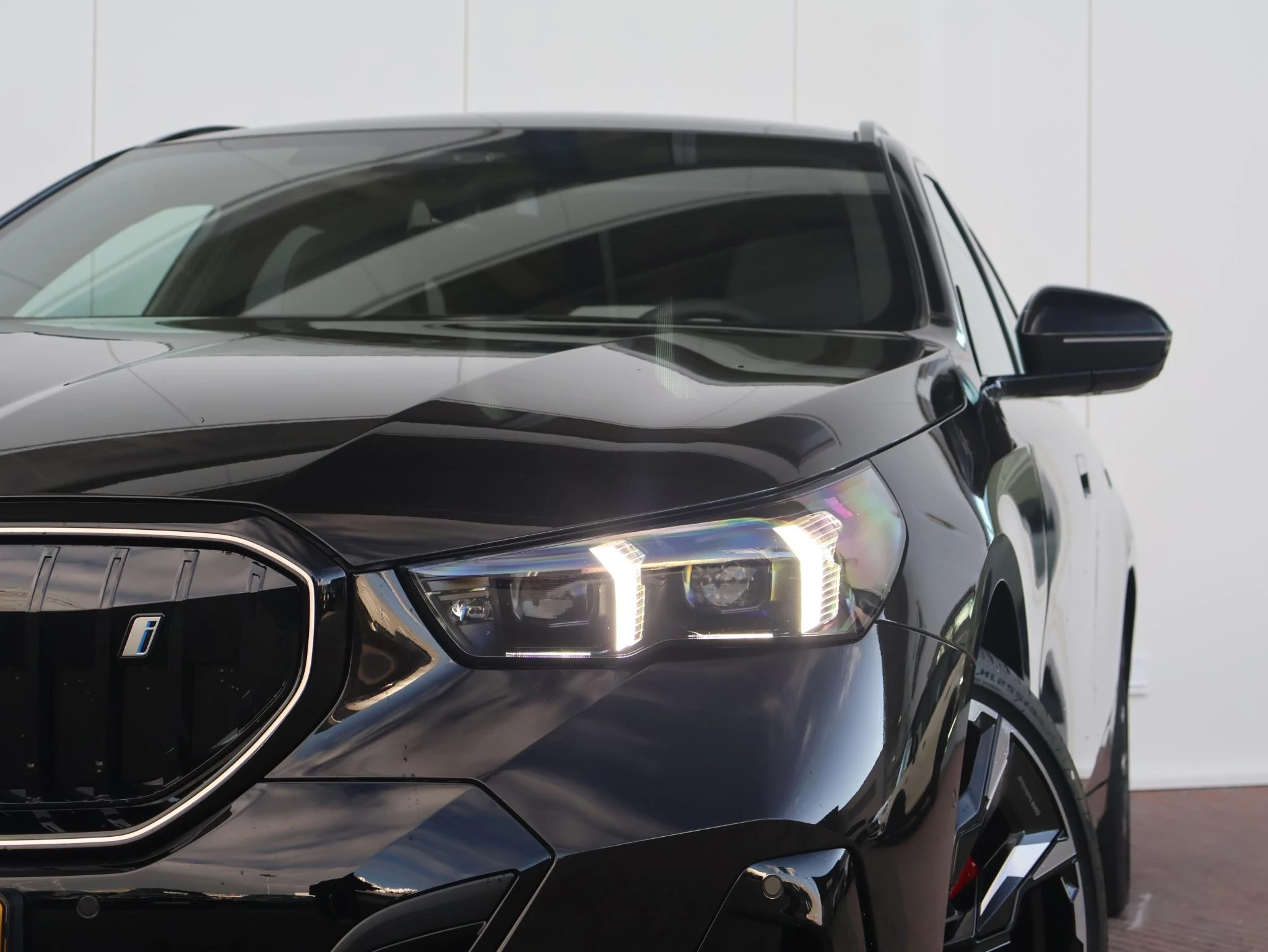 Hoofdafbeelding BMW i5