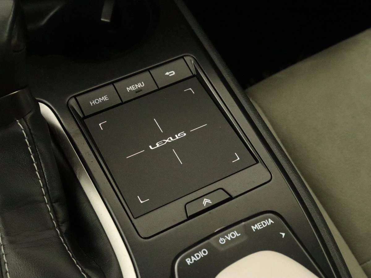 Hoofdafbeelding Lexus UX