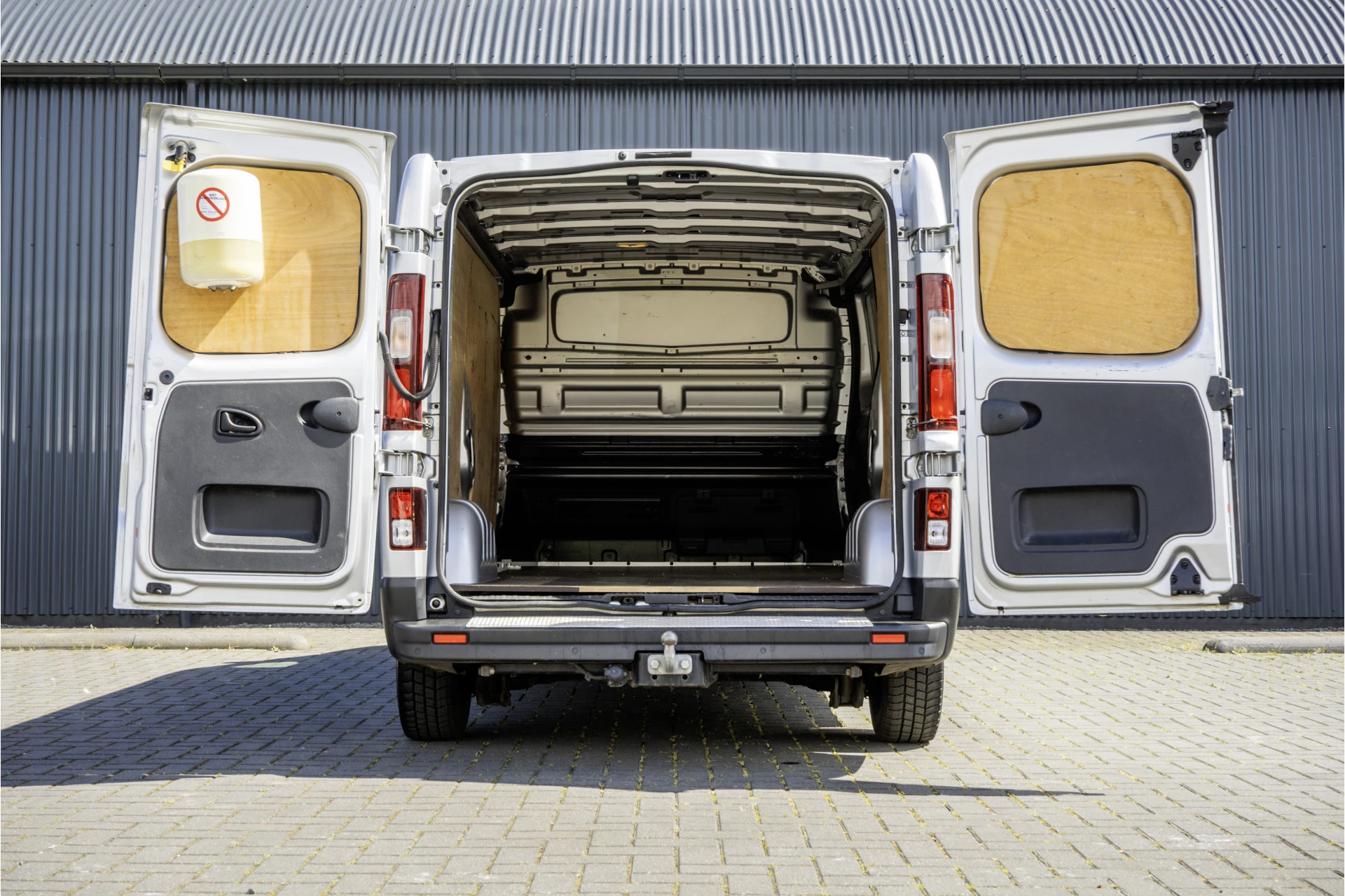 Hoofdafbeelding Nissan NV300