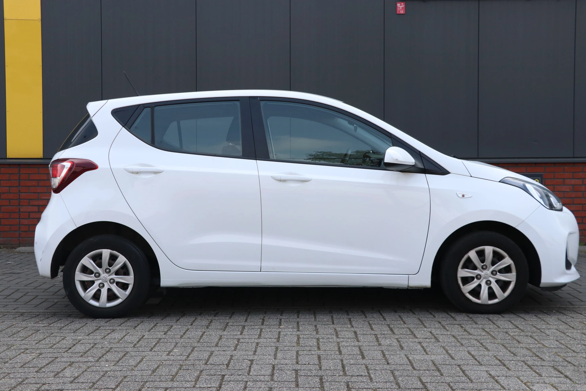 Hoofdafbeelding Hyundai i10