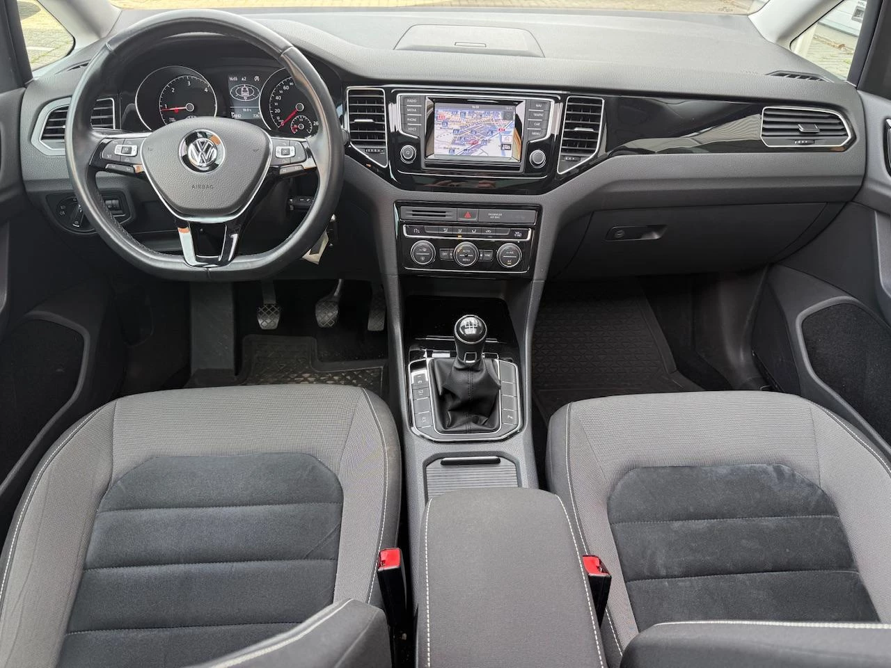 Hoofdafbeelding Volkswagen Golf Sportsvan
