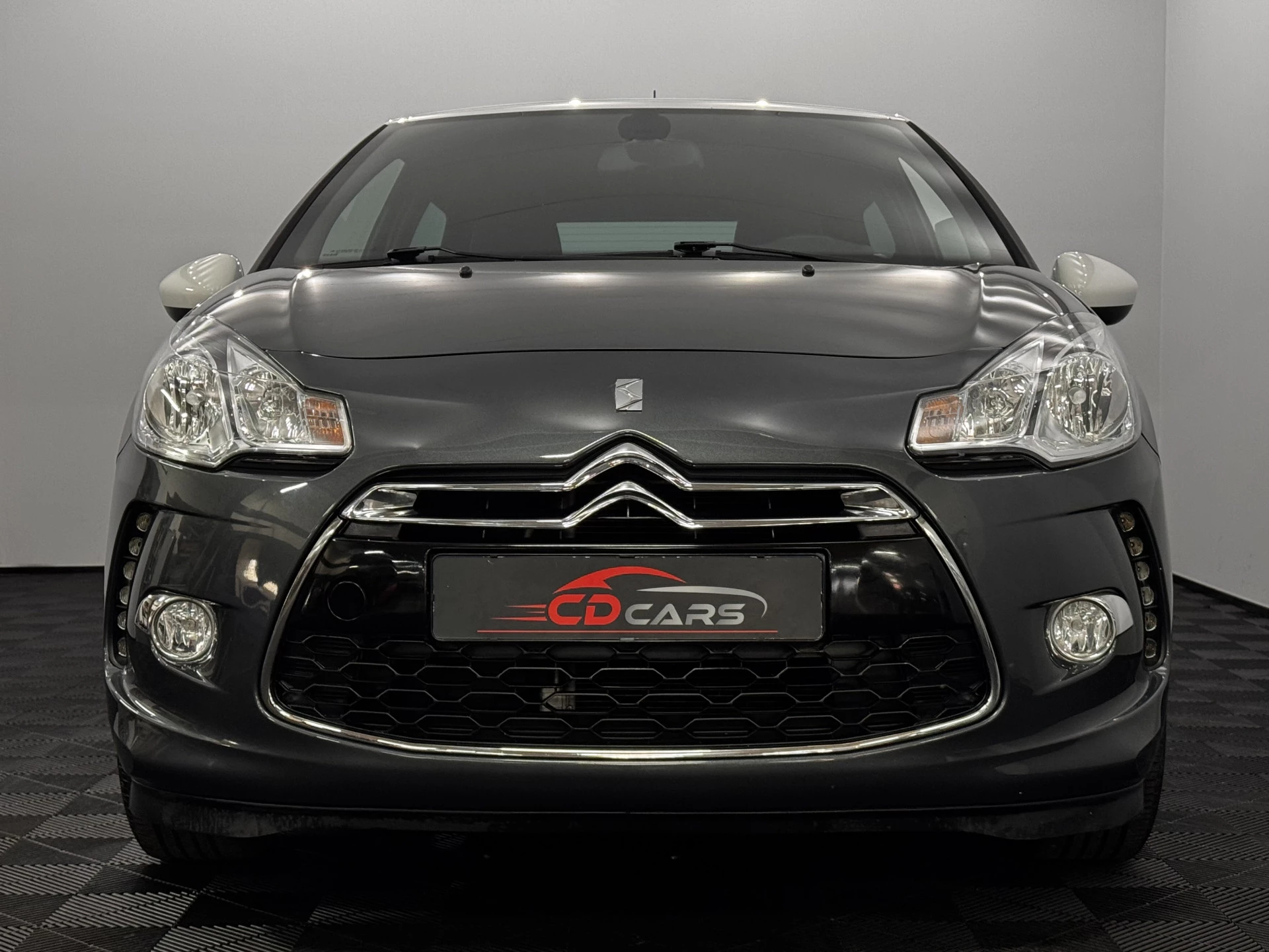Hoofdafbeelding DS DS 3