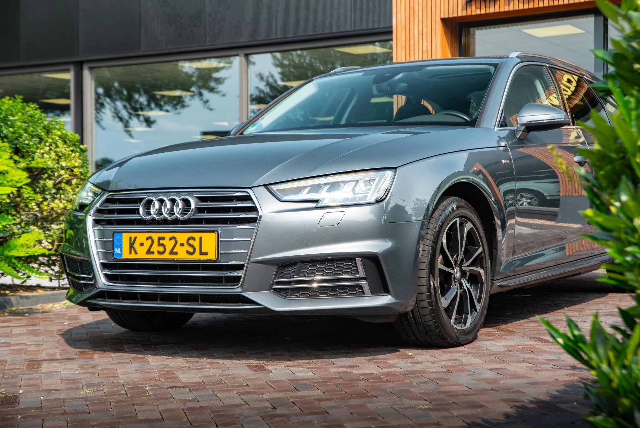 Hoofdafbeelding Audi A4