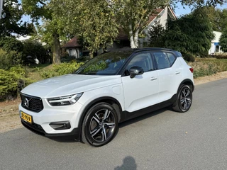 Volvo XC40 T5 Recharge R-Design 262PK Pano•Trekhaak
