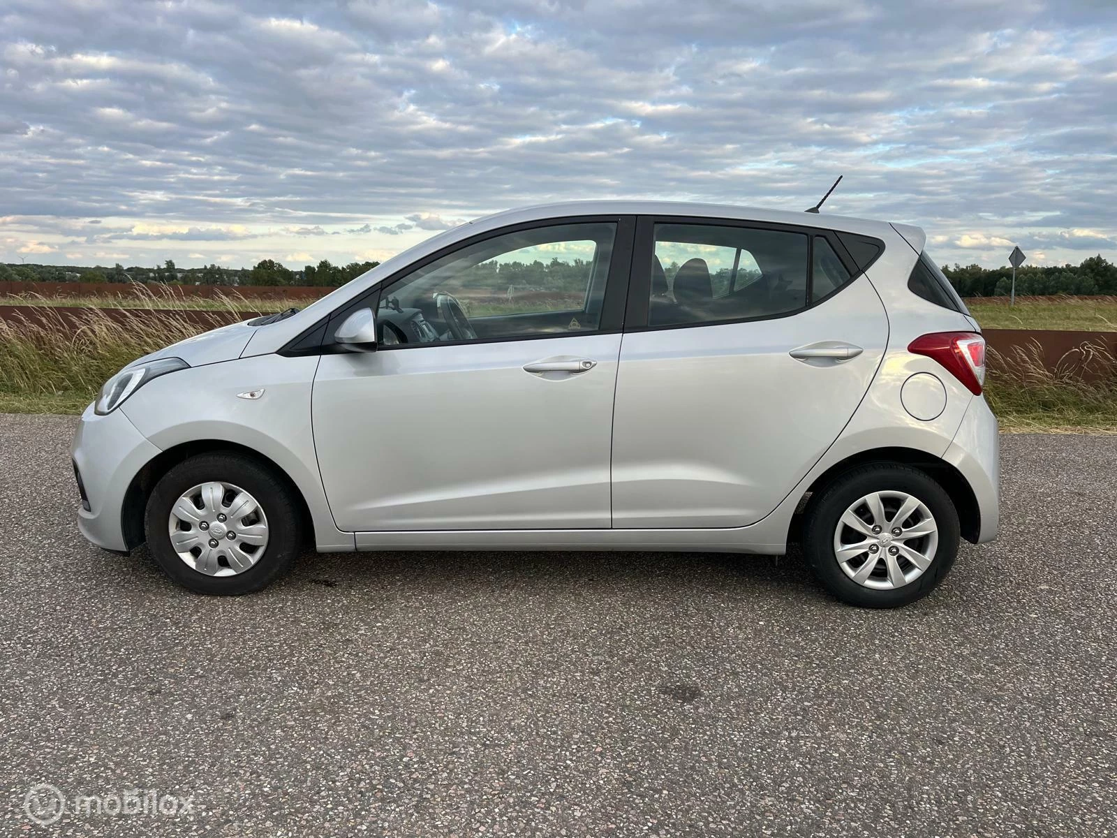 Hoofdafbeelding Hyundai i10