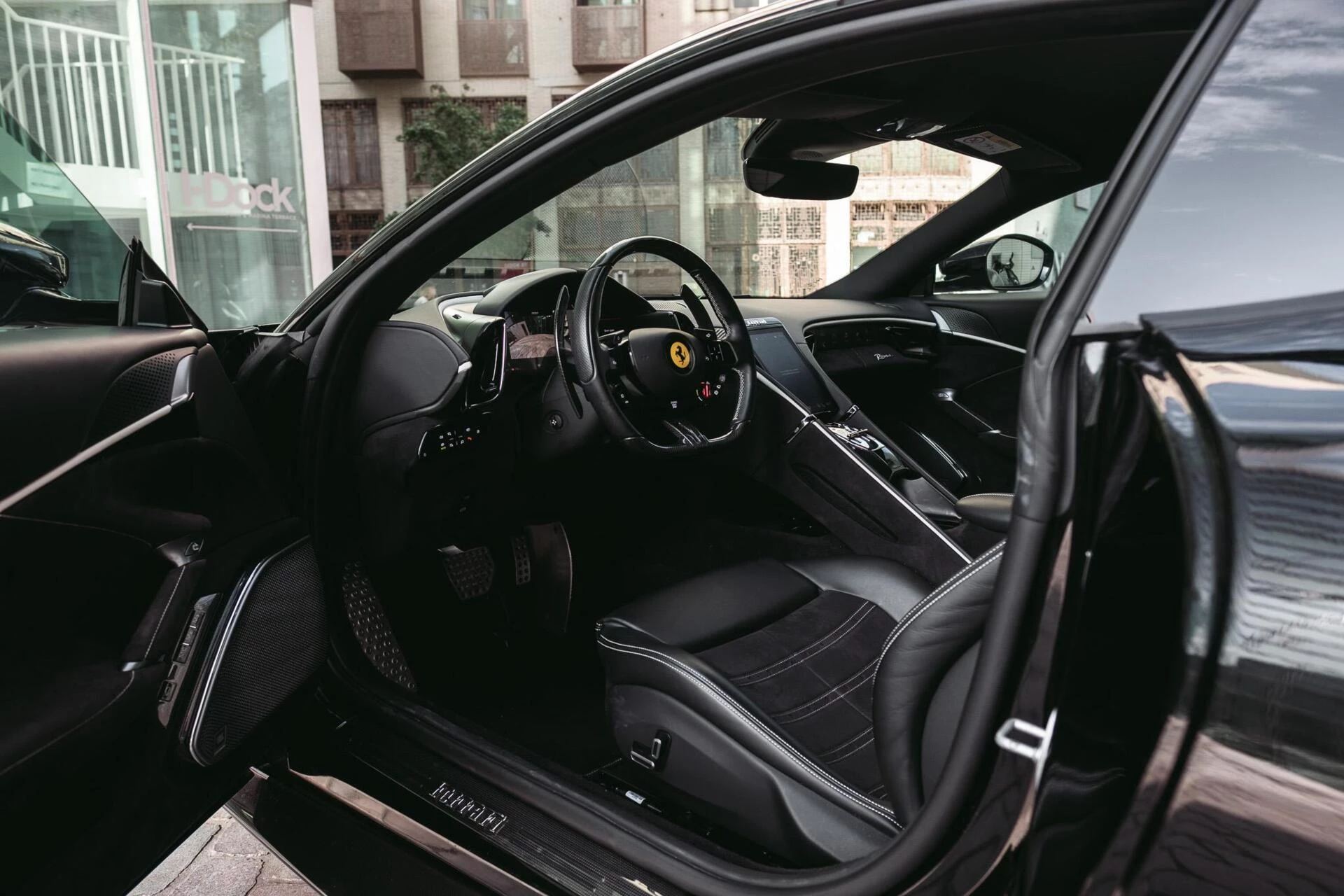 Hoofdafbeelding Ferrari Roma