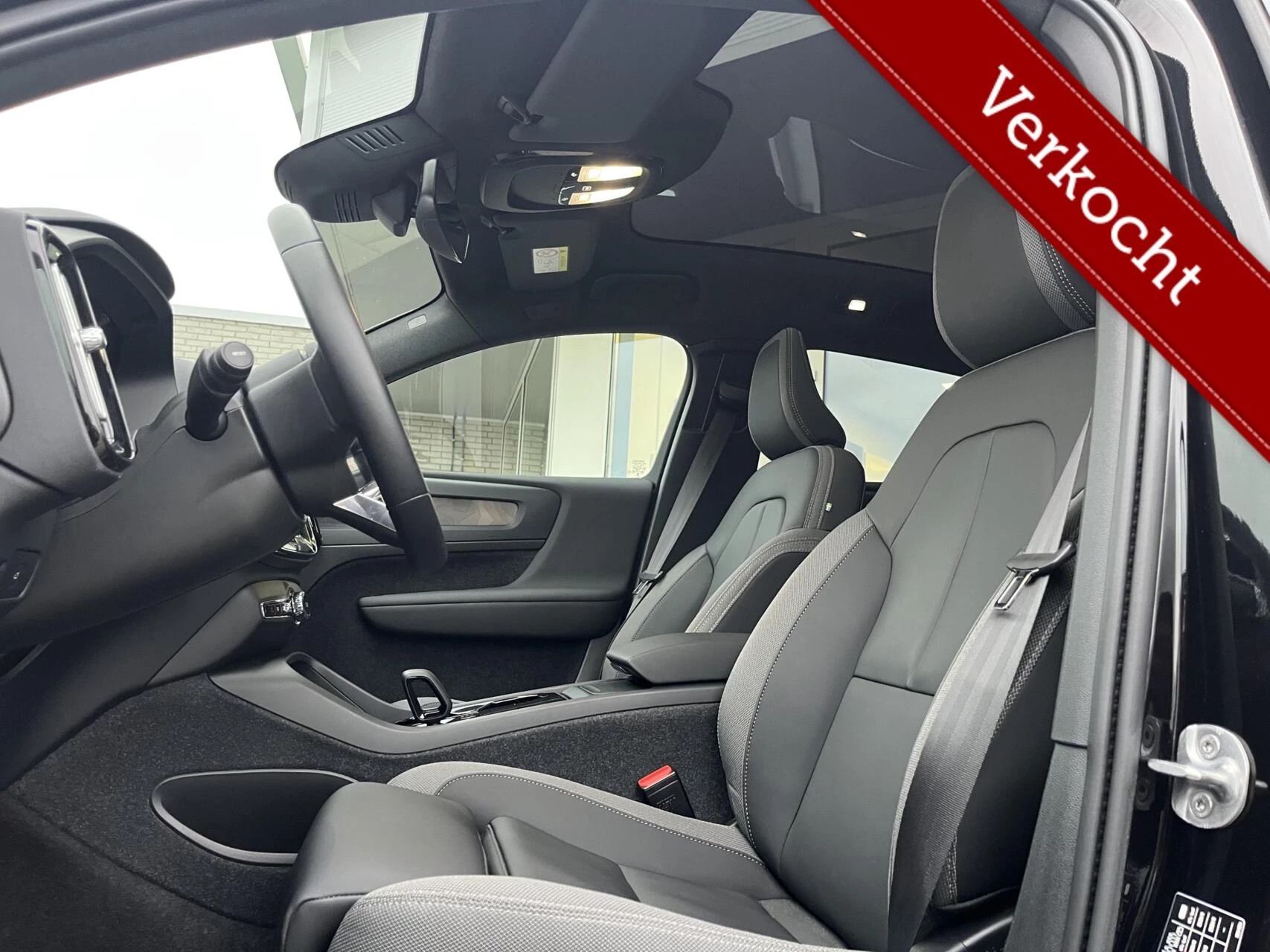 Hoofdafbeelding Volvo C40