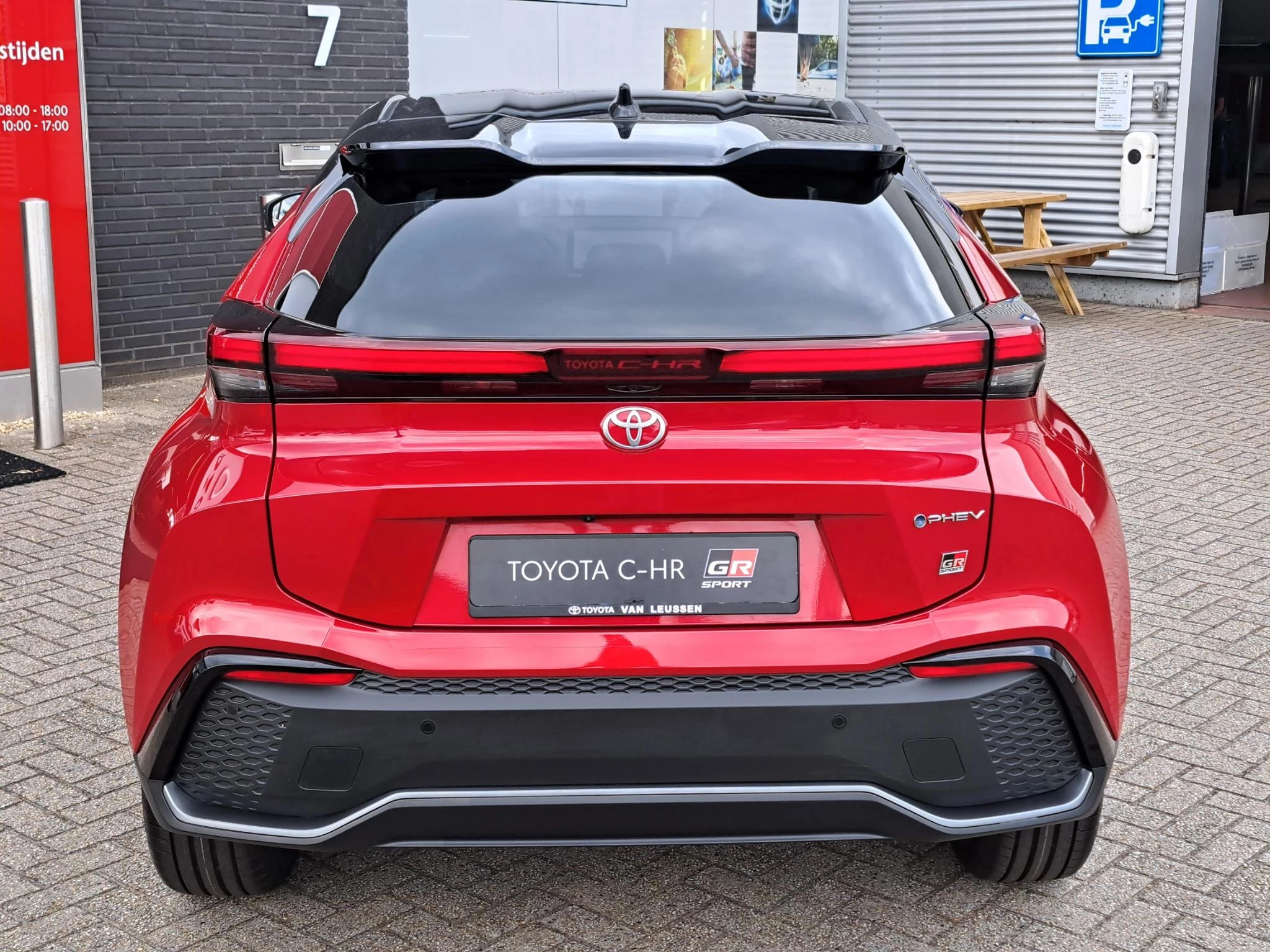 Hoofdafbeelding Toyota C-HR