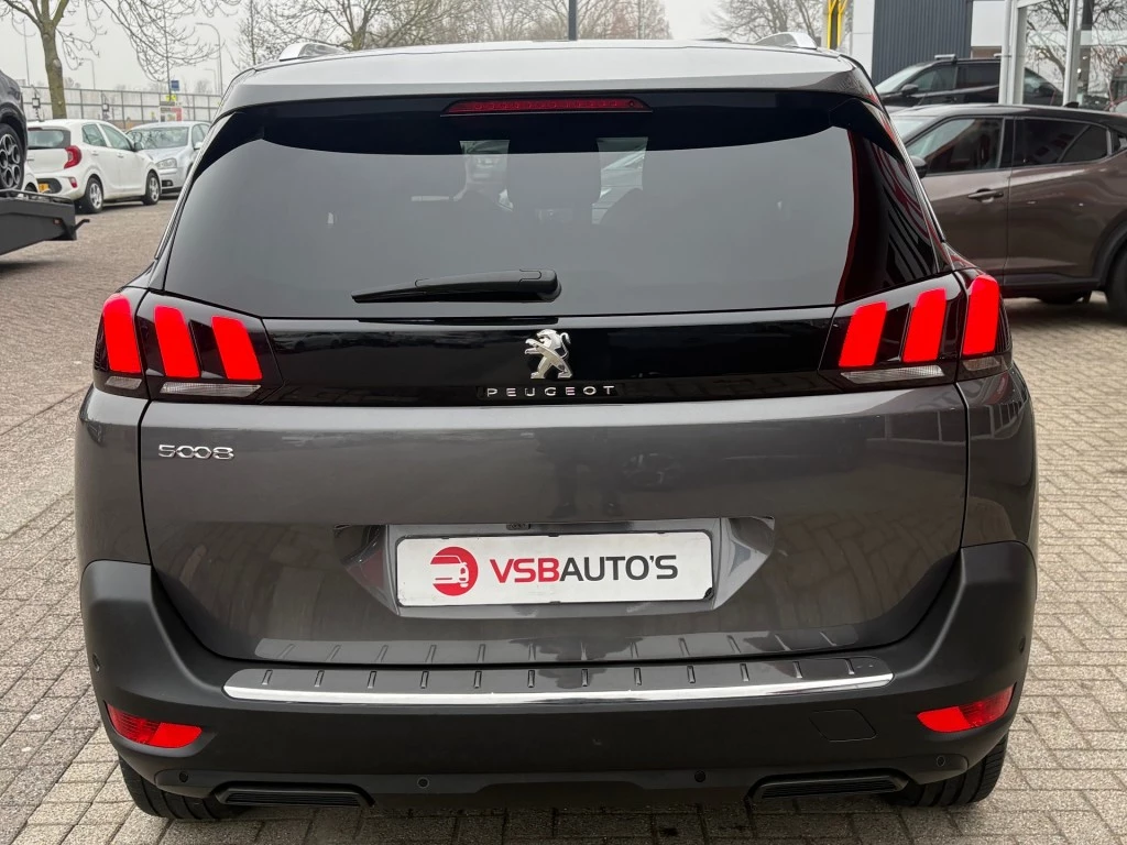Hoofdafbeelding Peugeot 5008