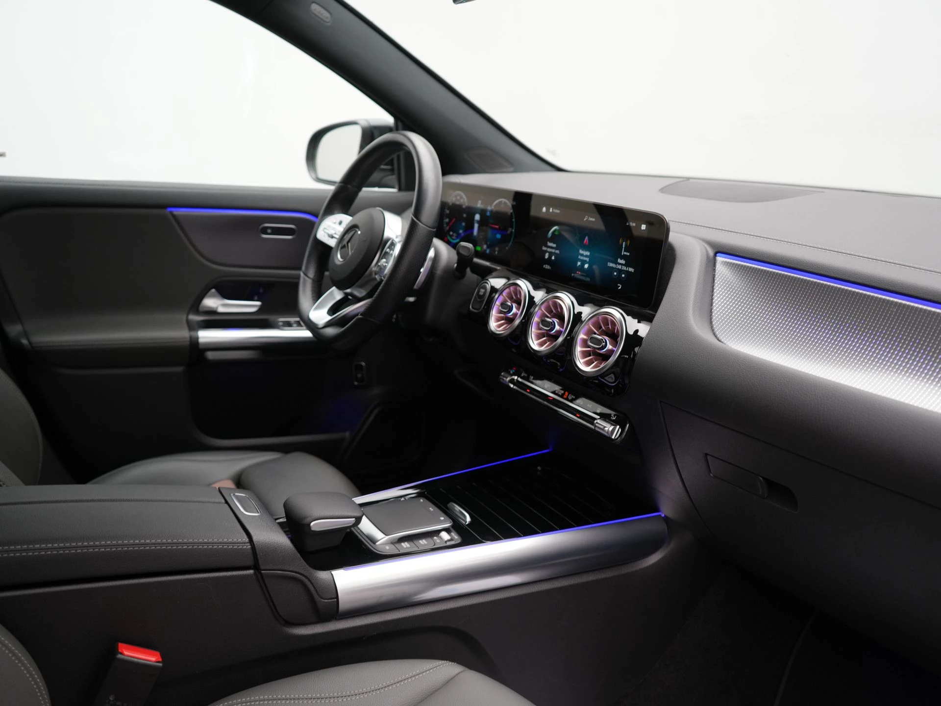 Hoofdafbeelding Mercedes-Benz EQA