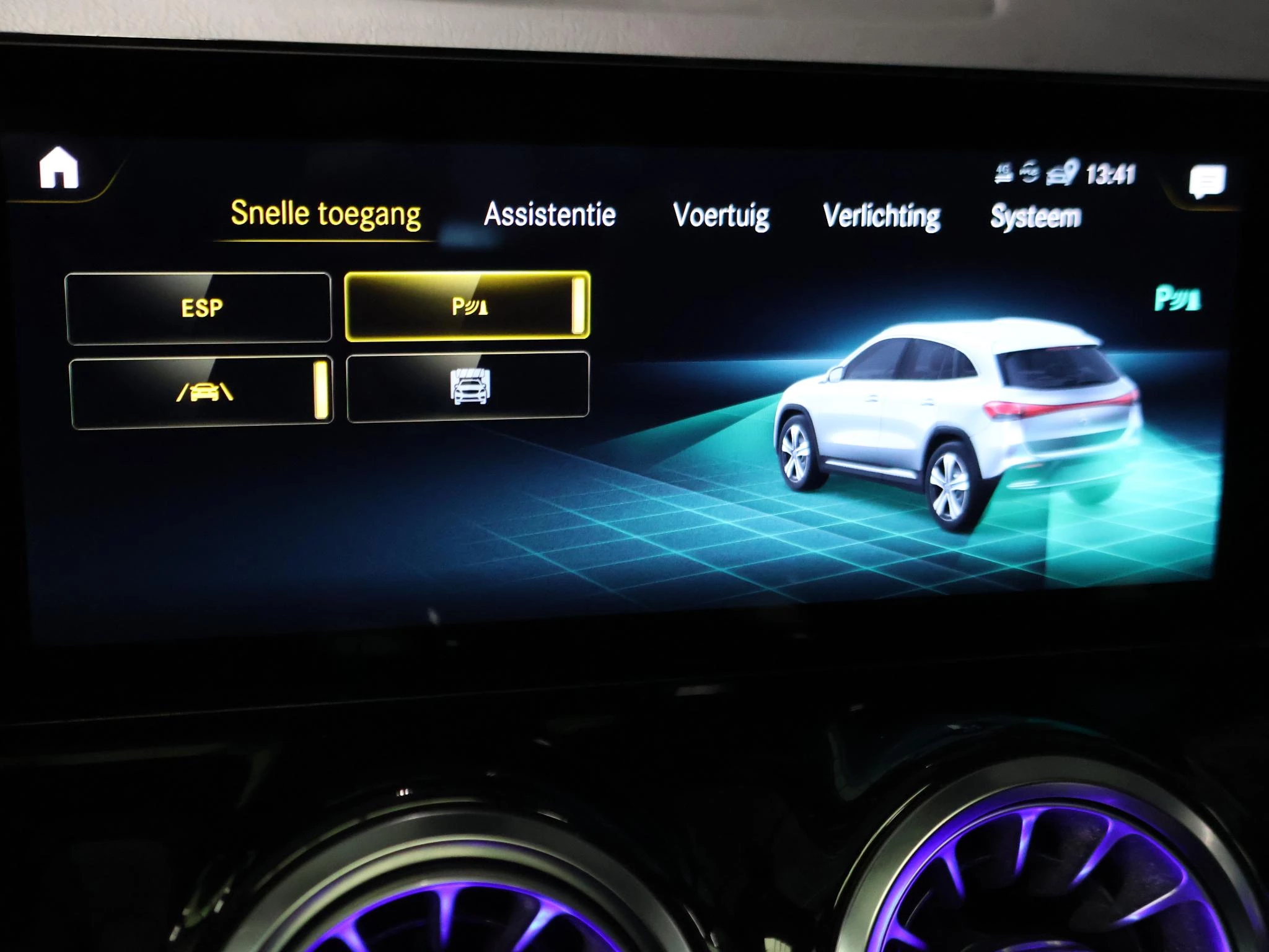 Hoofdafbeelding Mercedes-Benz EQA