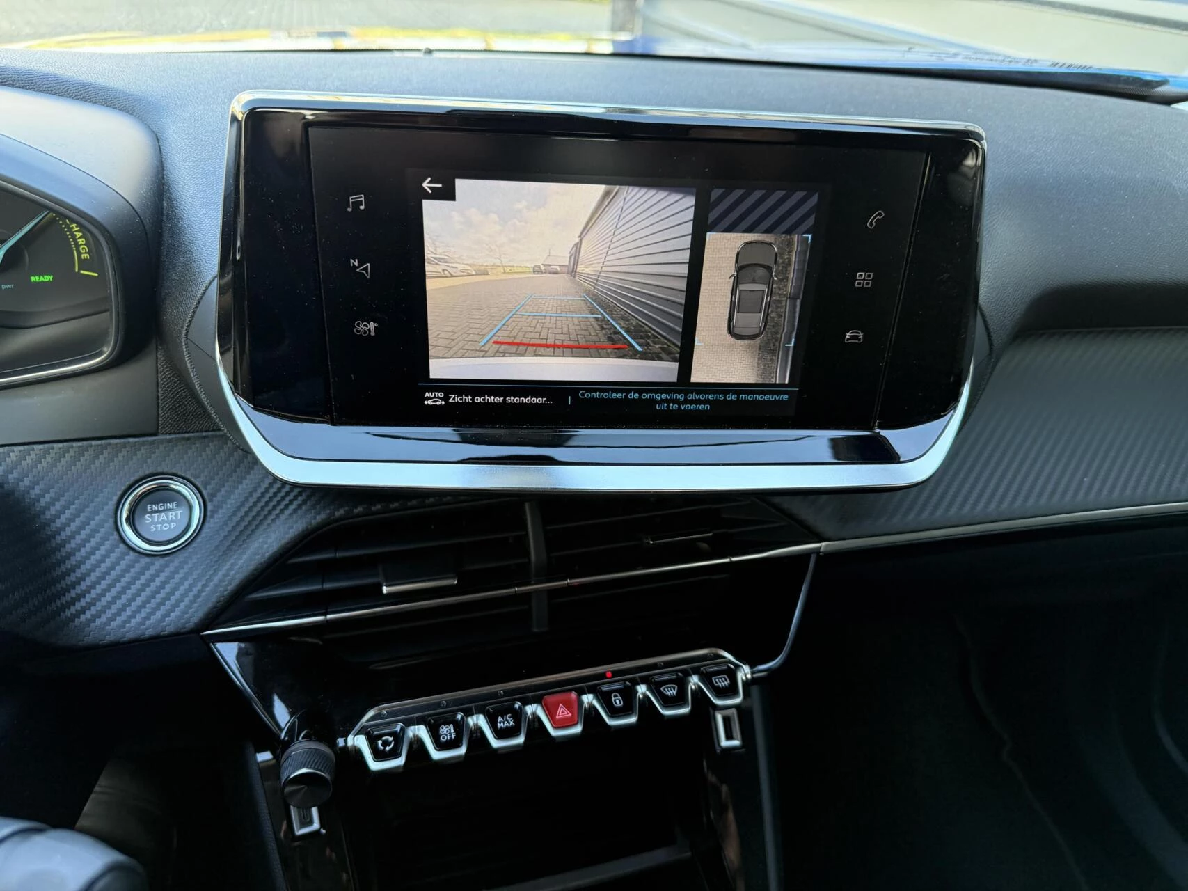 Hoofdafbeelding Peugeot e-2008