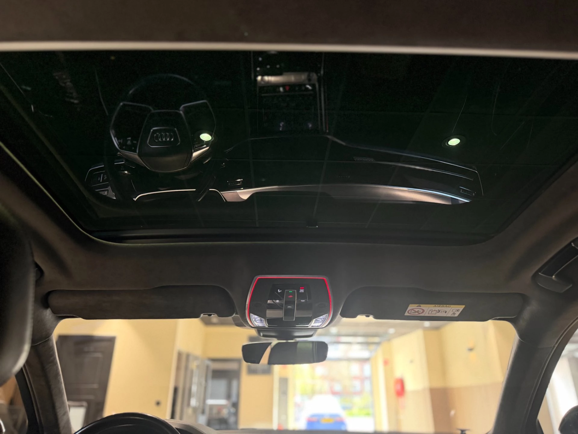 Hoofdafbeelding Audi A8