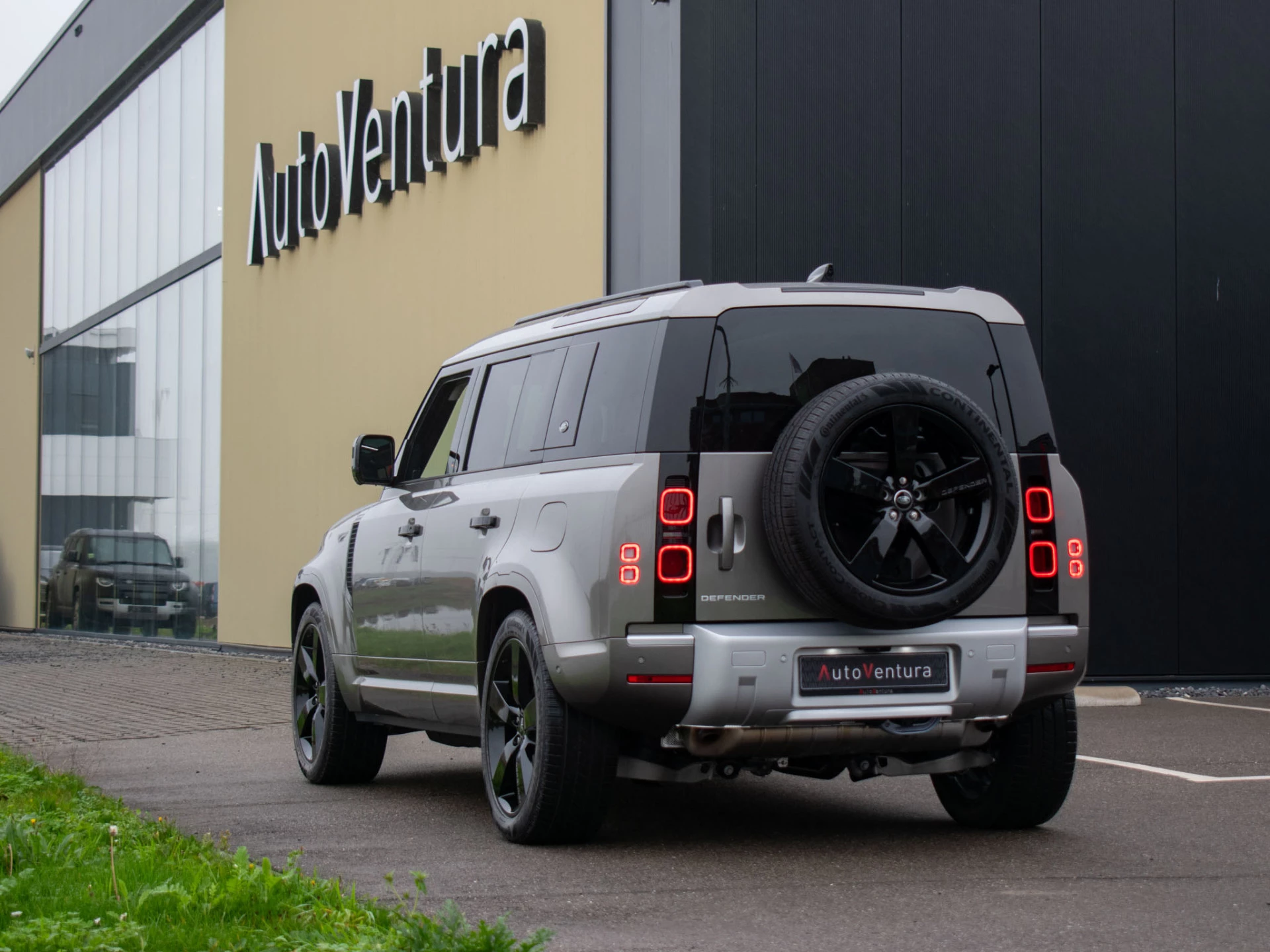 Hoofdafbeelding Land Rover Defender