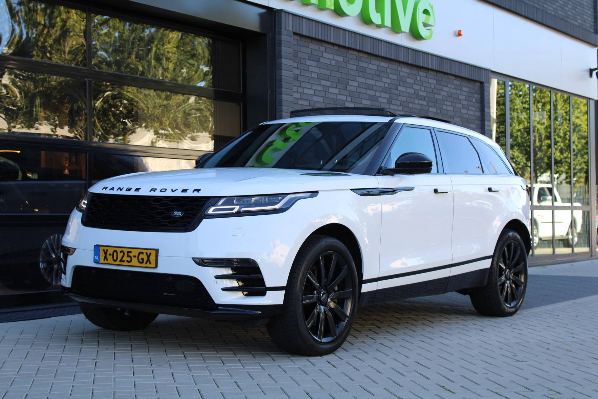 Hoofdafbeelding Land Rover Range Rover Velar