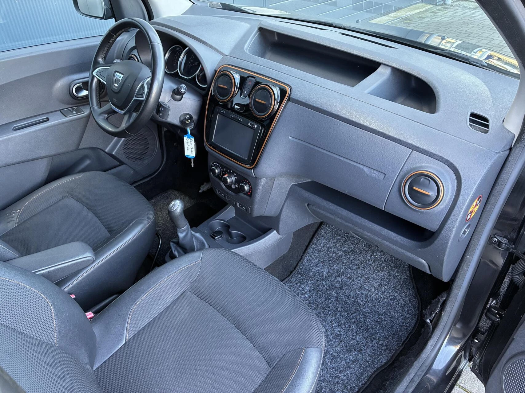 Hoofdafbeelding Dacia Dokker