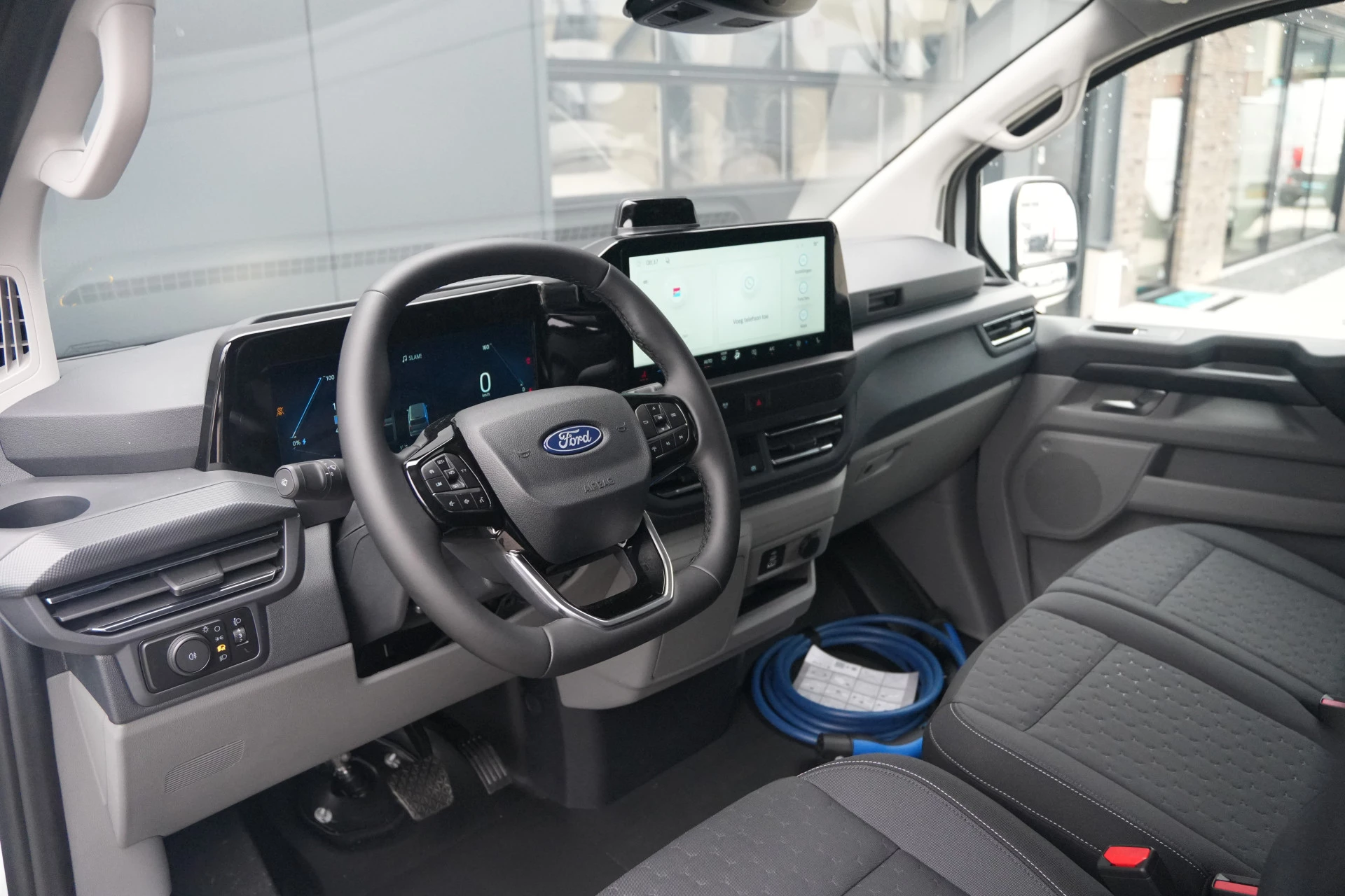 Hoofdafbeelding Ford E-Transit Custom