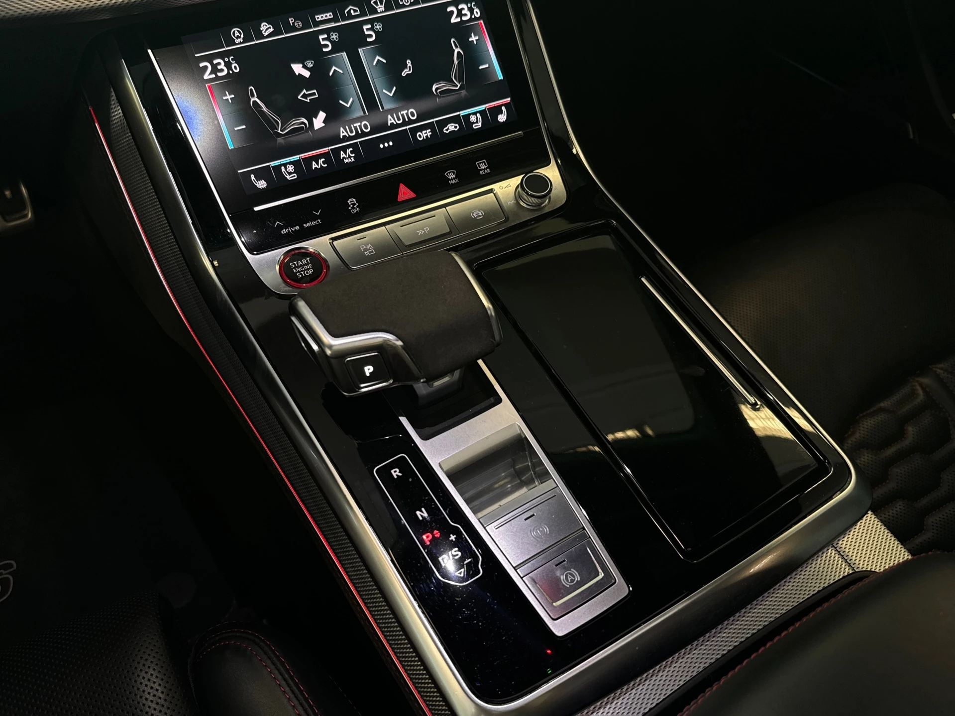 Hoofdafbeelding Audi RSQ8