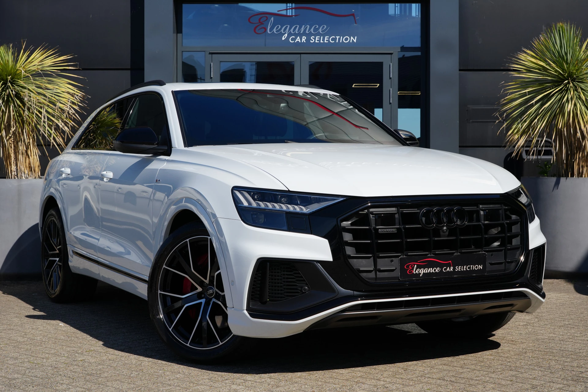 Hoofdafbeelding Audi Q8