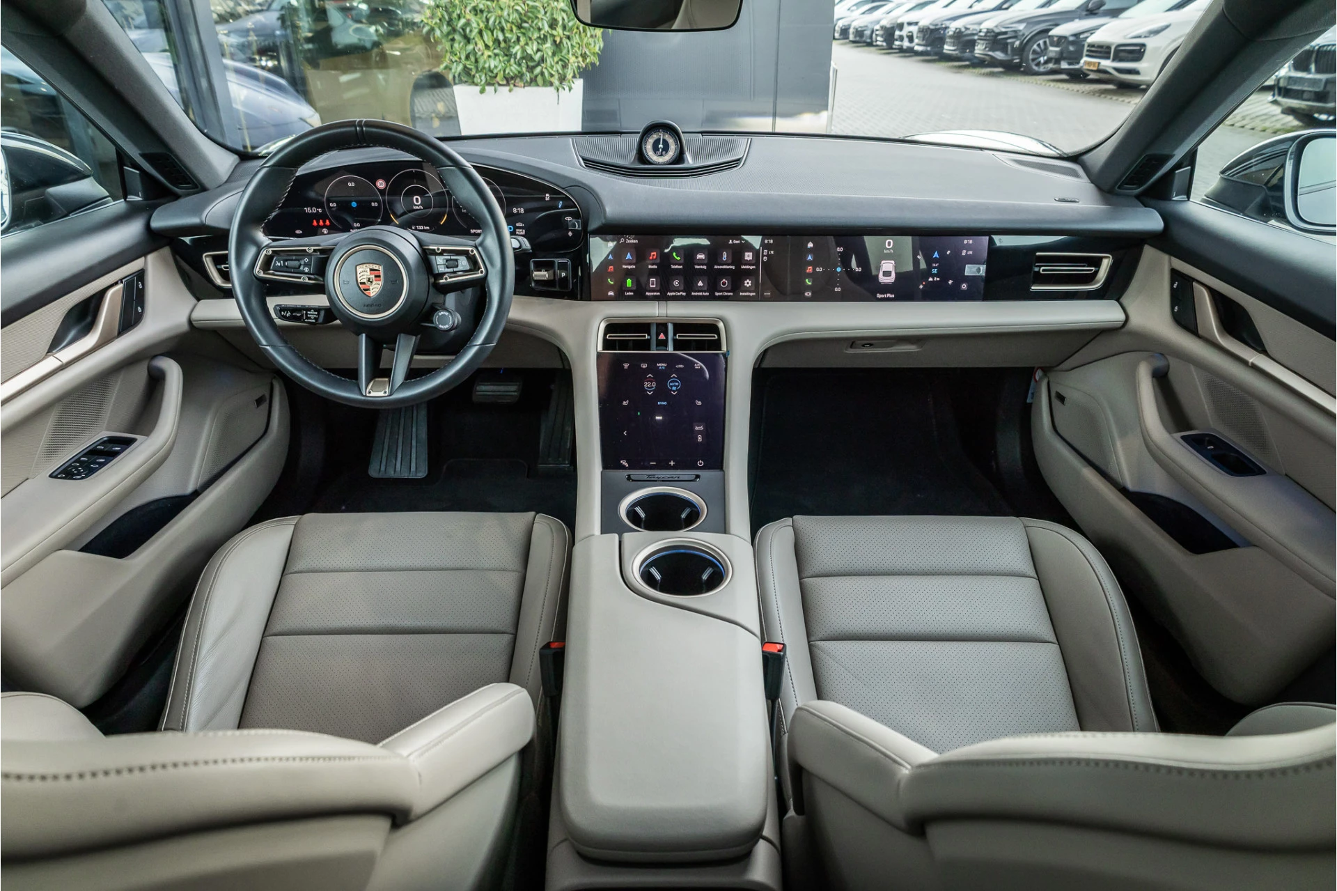 Hoofdafbeelding Porsche Taycan