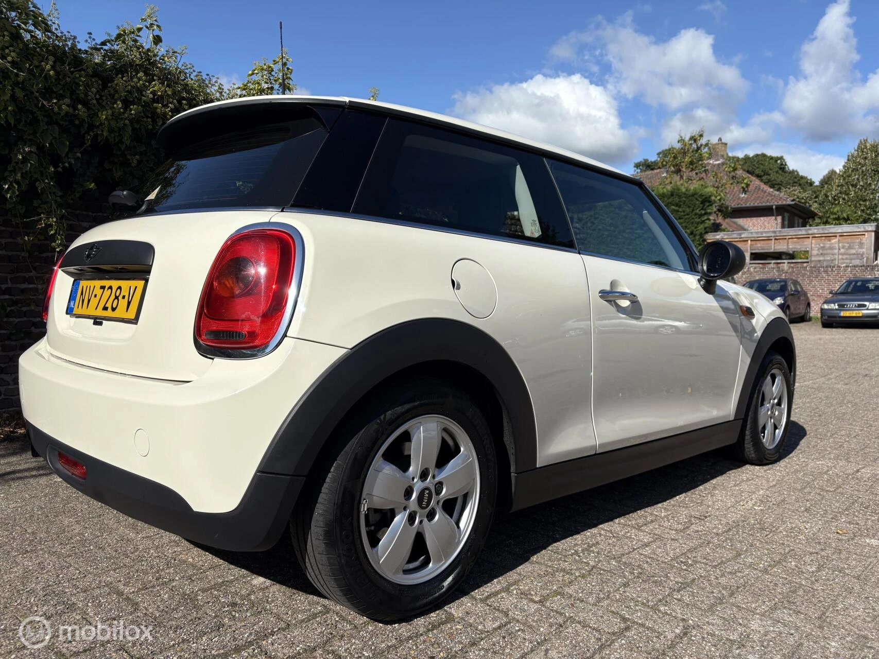 Hoofdafbeelding MINI One