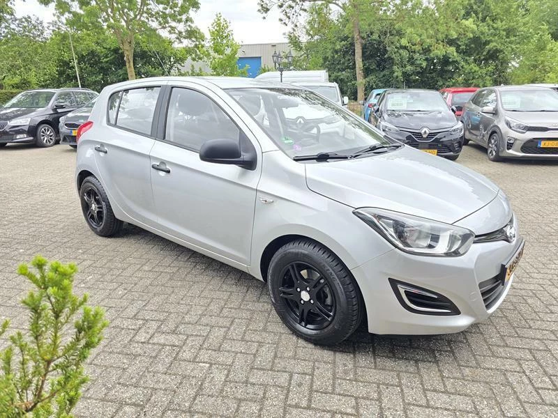 Hoofdafbeelding Hyundai i20
