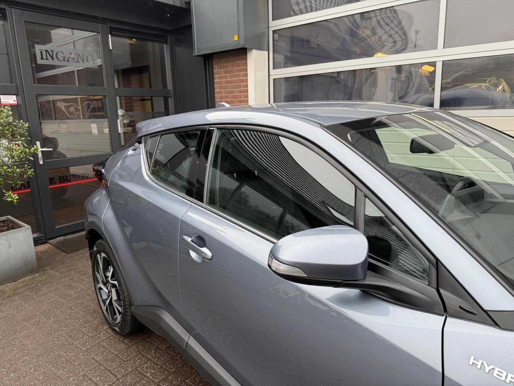 Hoofdafbeelding Toyota C-HR