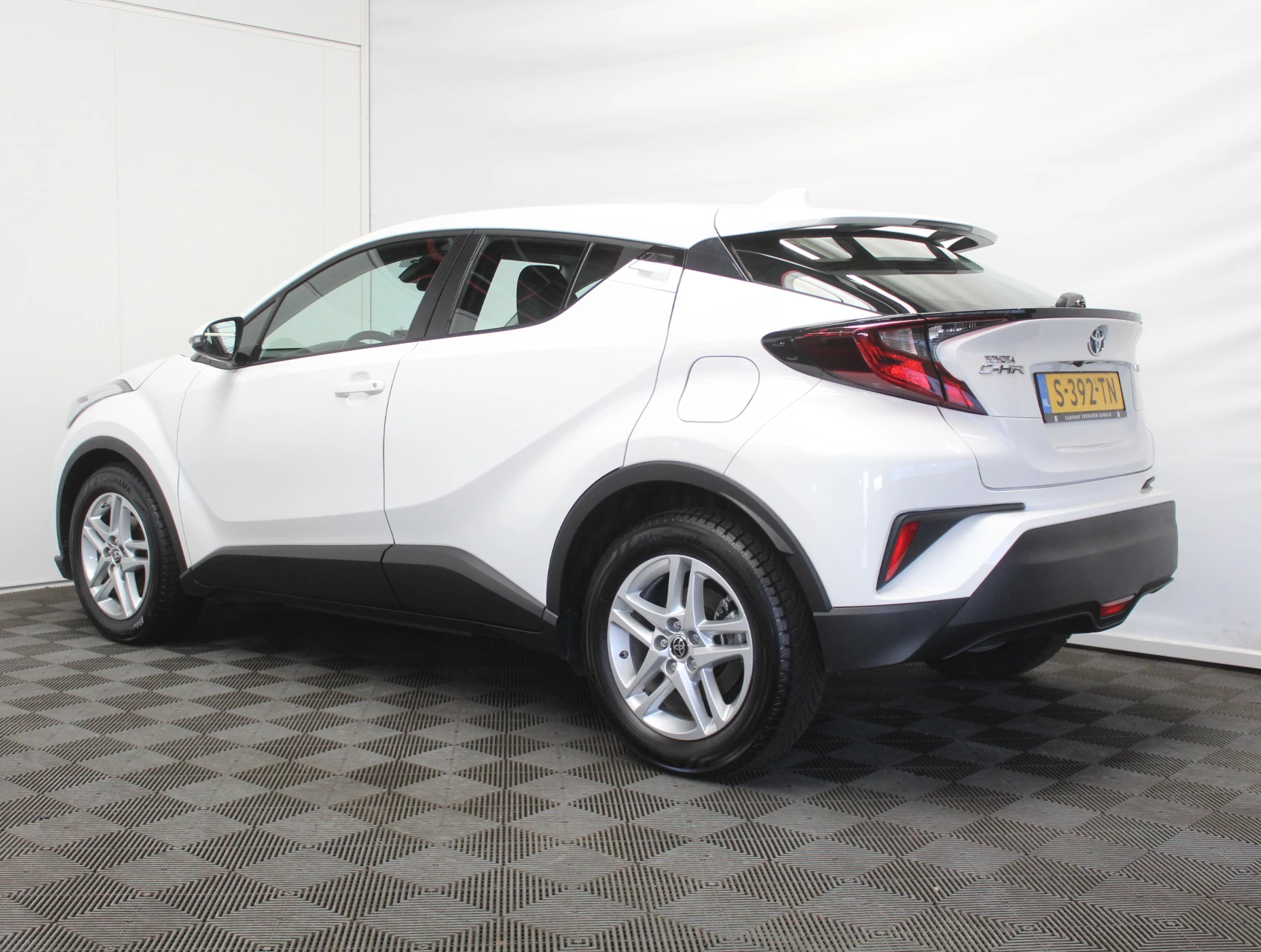 Hoofdafbeelding Toyota C-HR