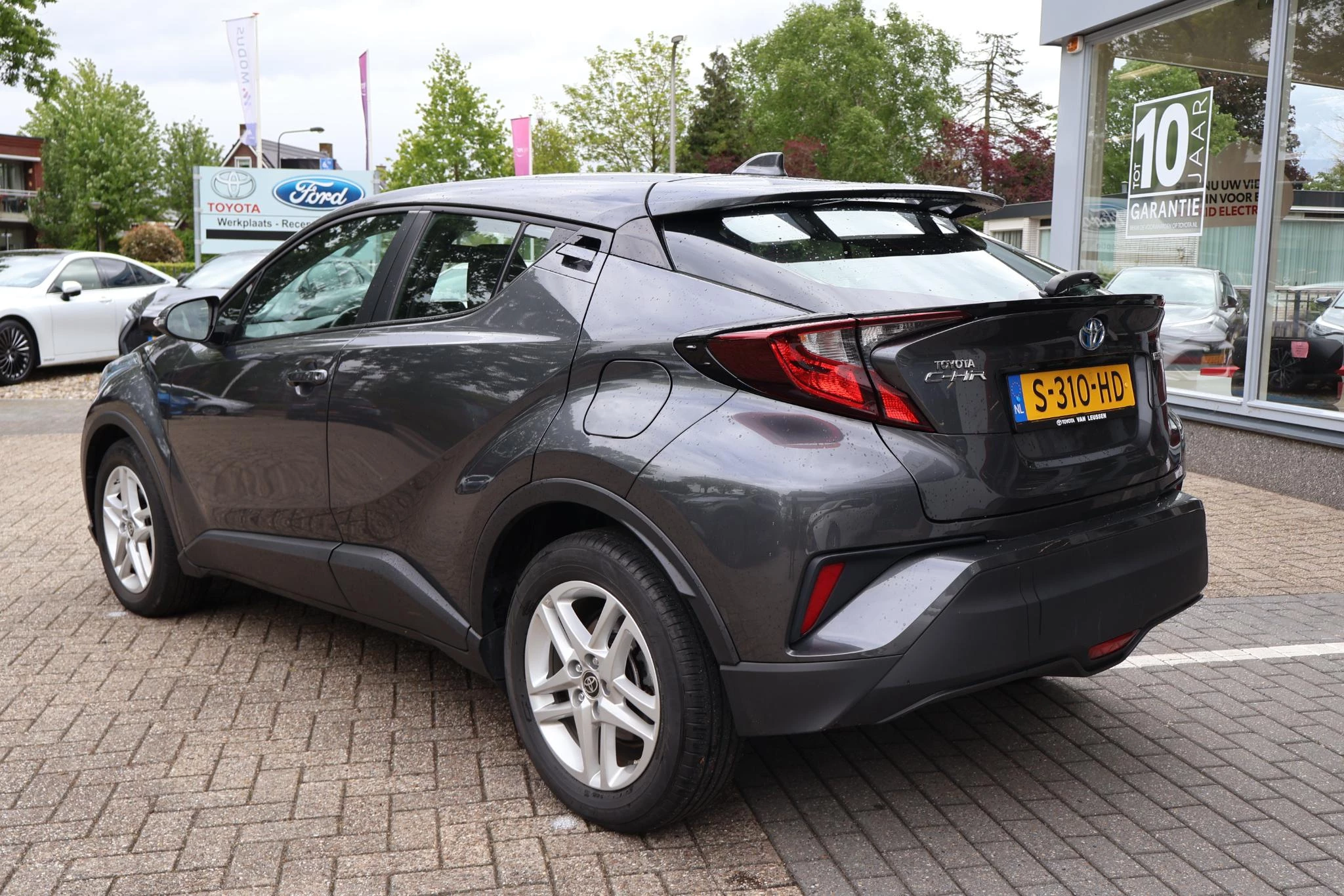 Hoofdafbeelding Toyota C-HR