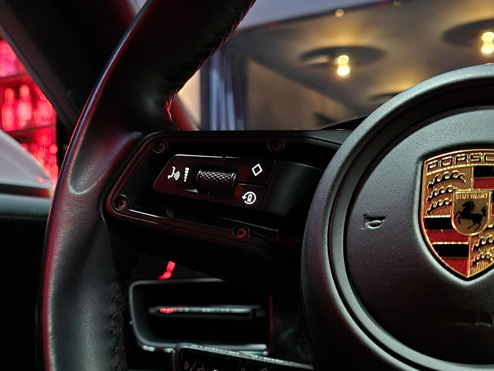 Hoofdafbeelding Porsche Taycan