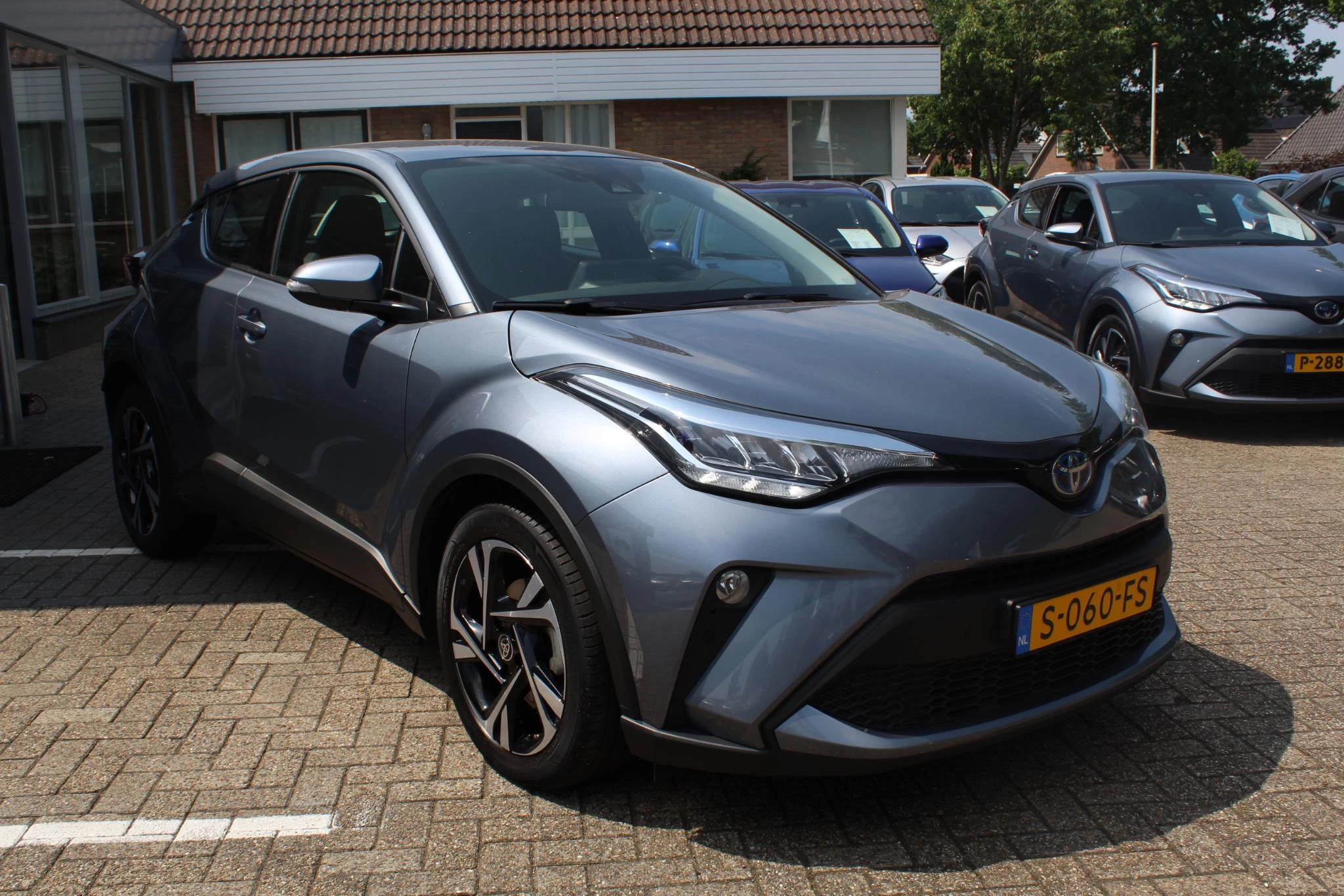 Hoofdafbeelding Toyota C-HR