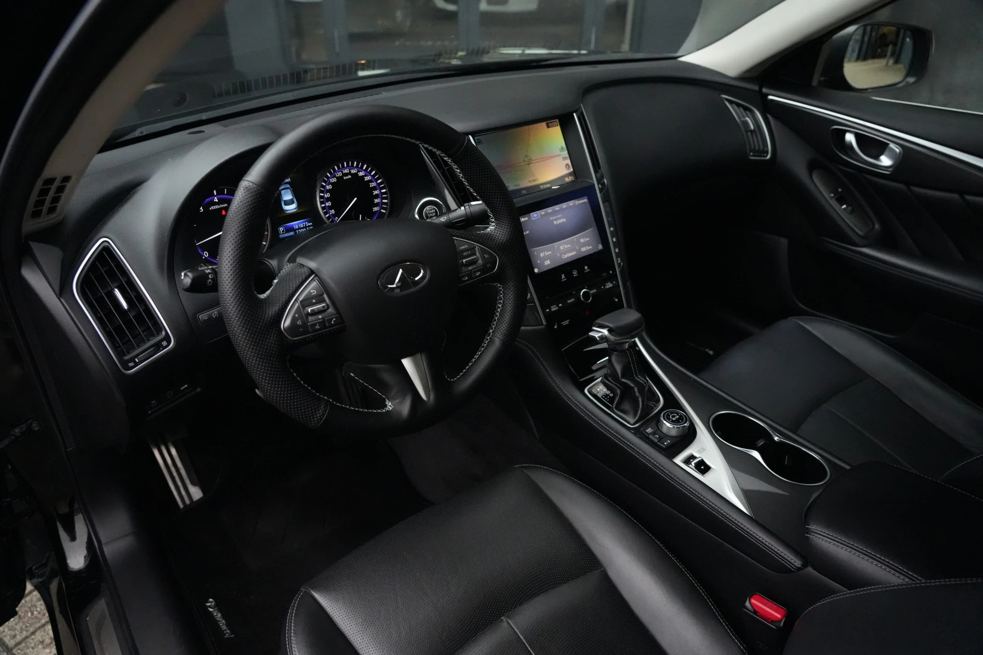 Hoofdafbeelding Infiniti Q