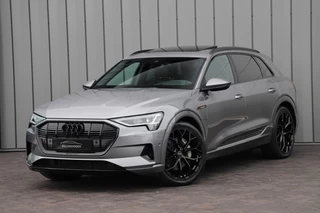 Hoofdafbeelding Audi e-tron Audi e-tron 55 quattro 95 kWh S-line | 408PK | Luchtvering | Keyles-go | Head-up | Sfeerverlichting | Bang&Olufsen | Pano | Memory | 2019.