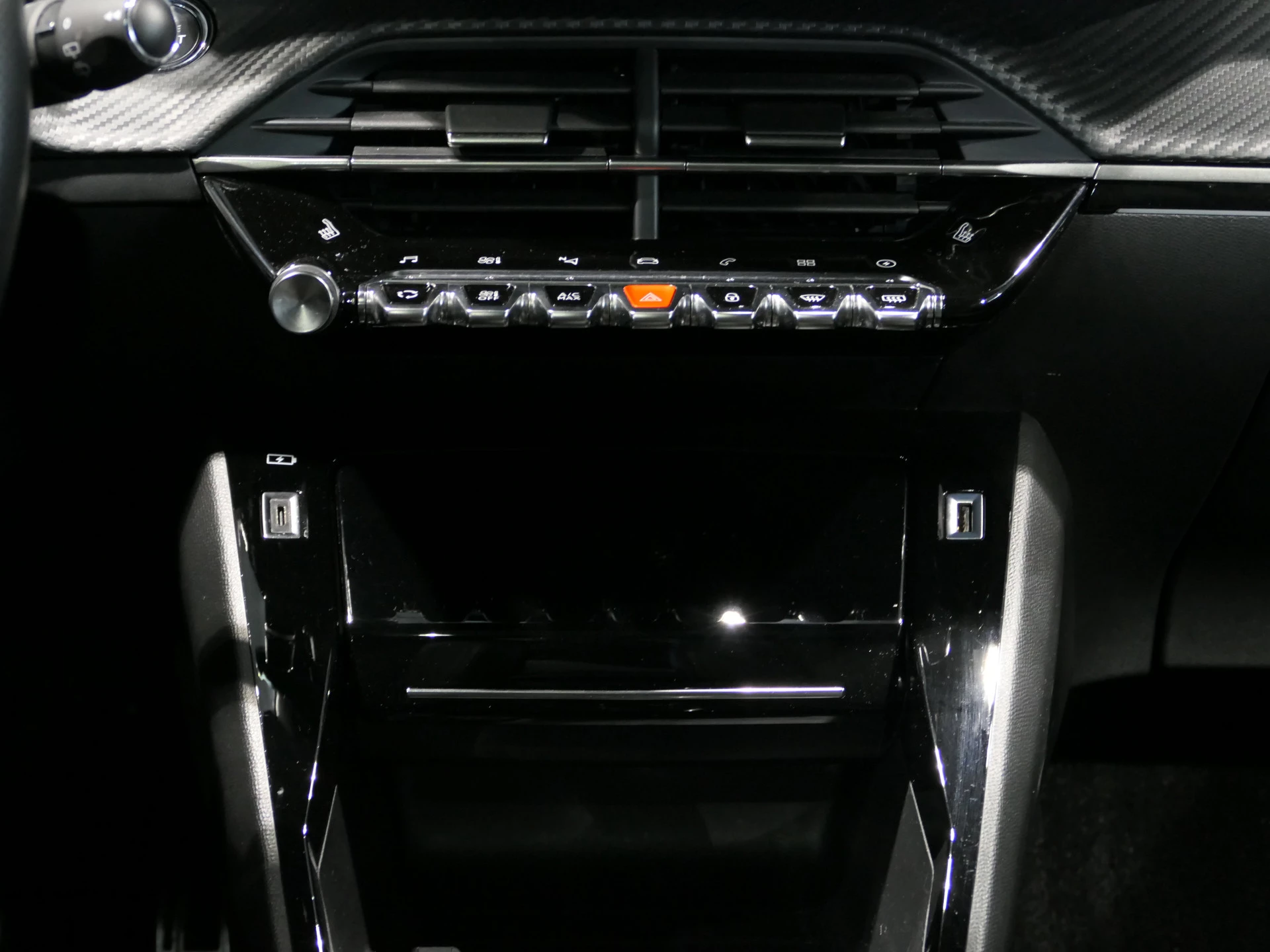 Hoofdafbeelding Peugeot e-2008