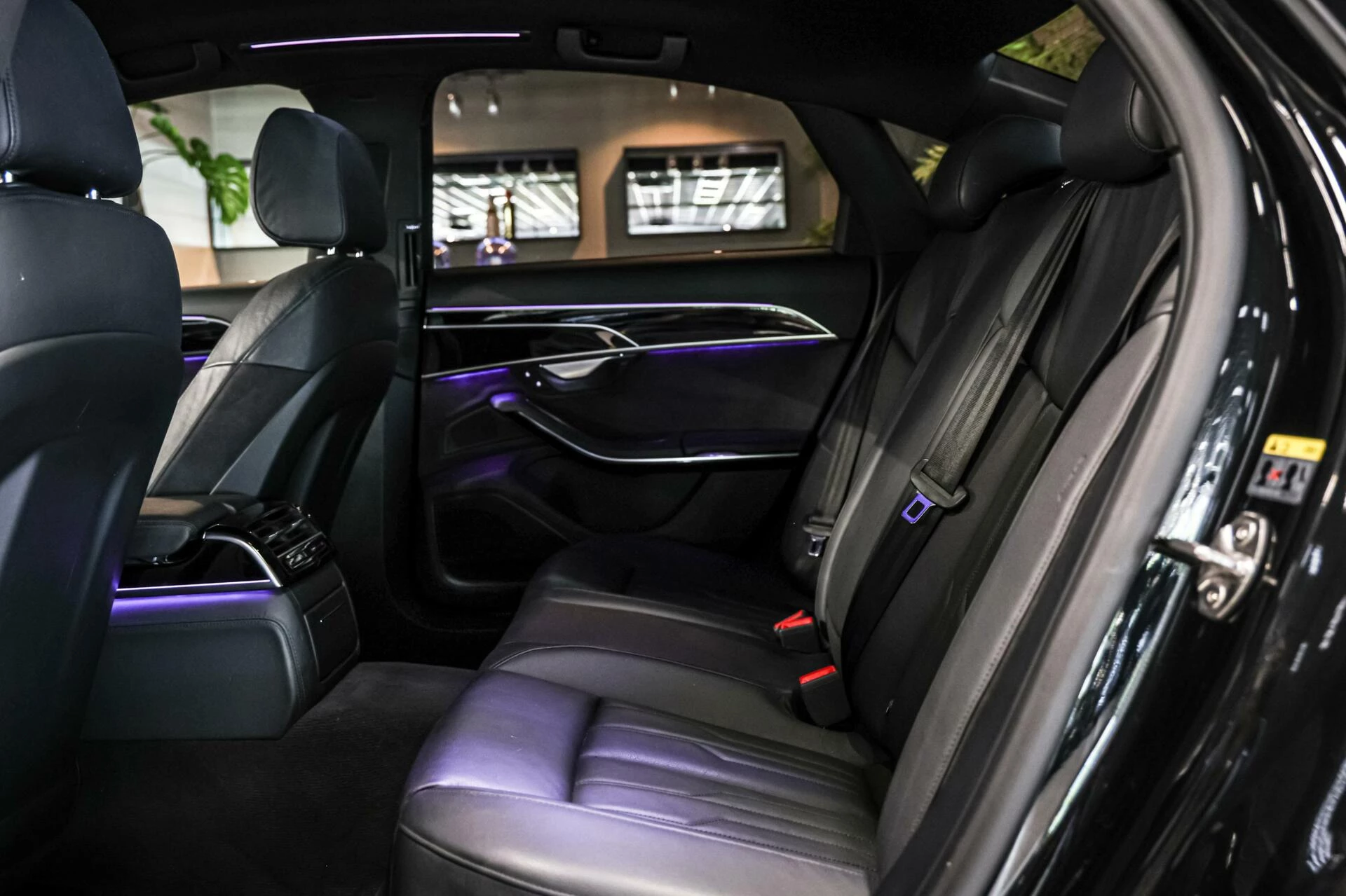 Hoofdafbeelding Audi A8
