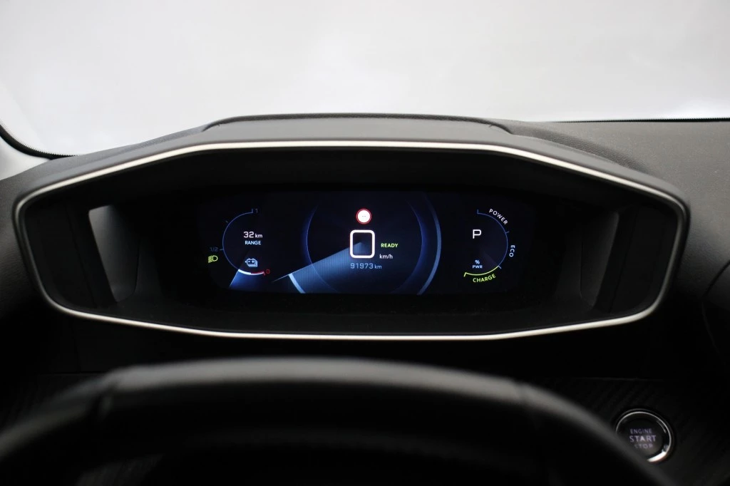 Hoofdafbeelding Peugeot e-208