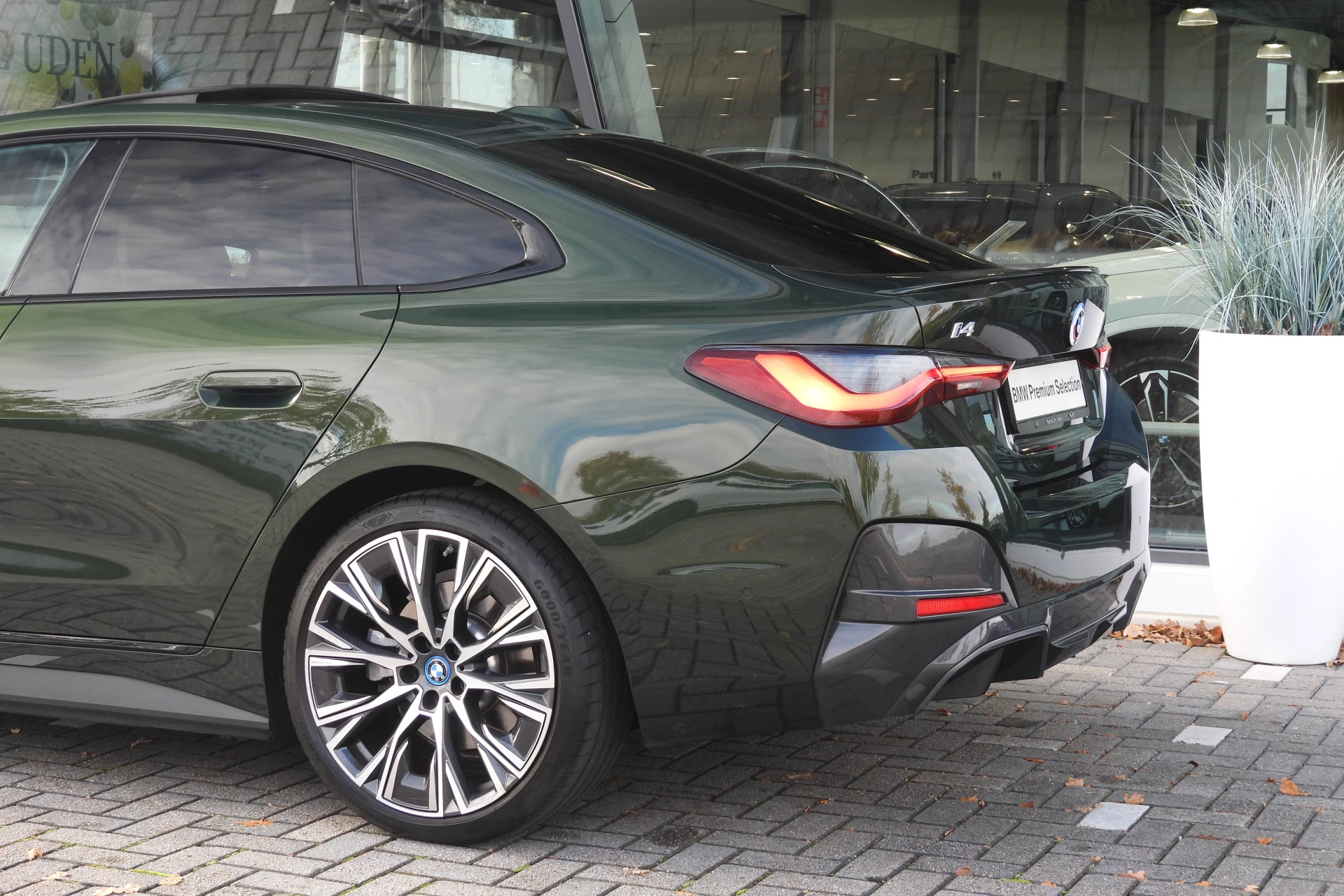 Hoofdafbeelding BMW i4