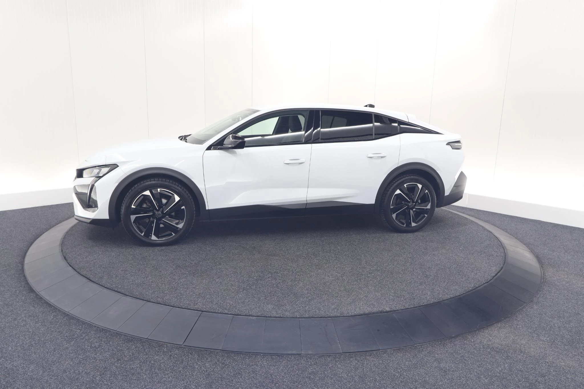 Hoofdafbeelding Peugeot 408