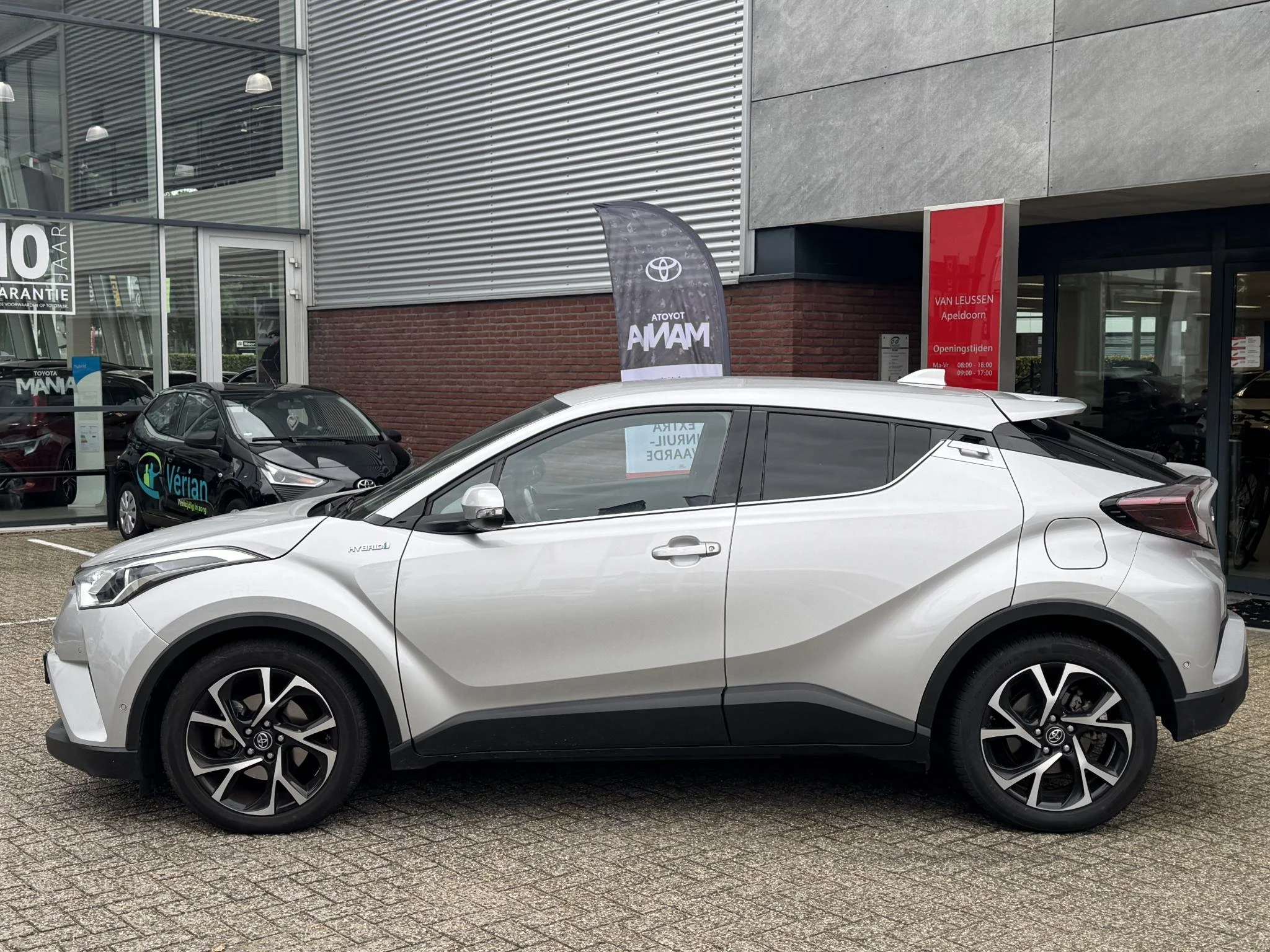 Hoofdafbeelding Toyota C-HR
