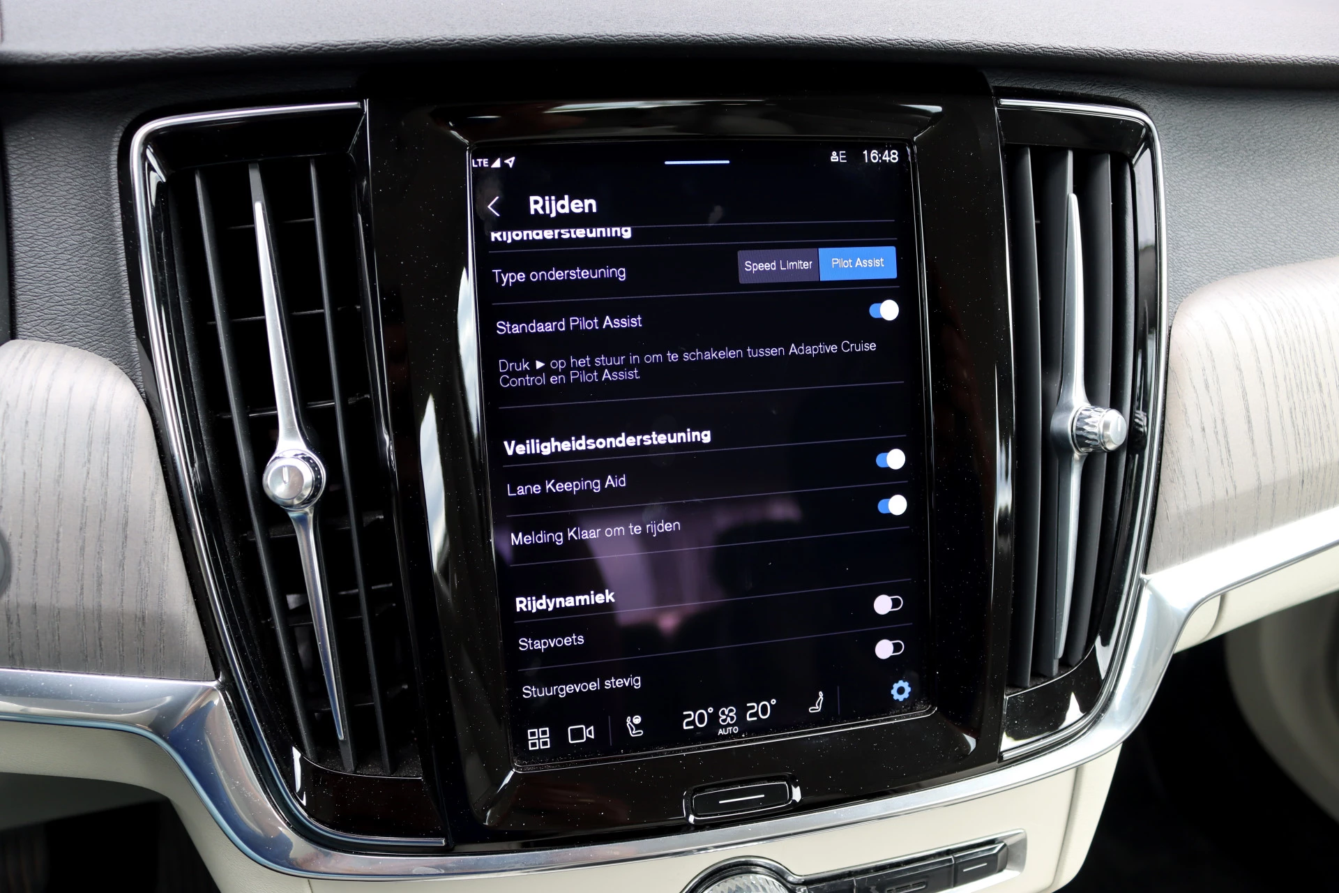 Hoofdafbeelding Volvo S90