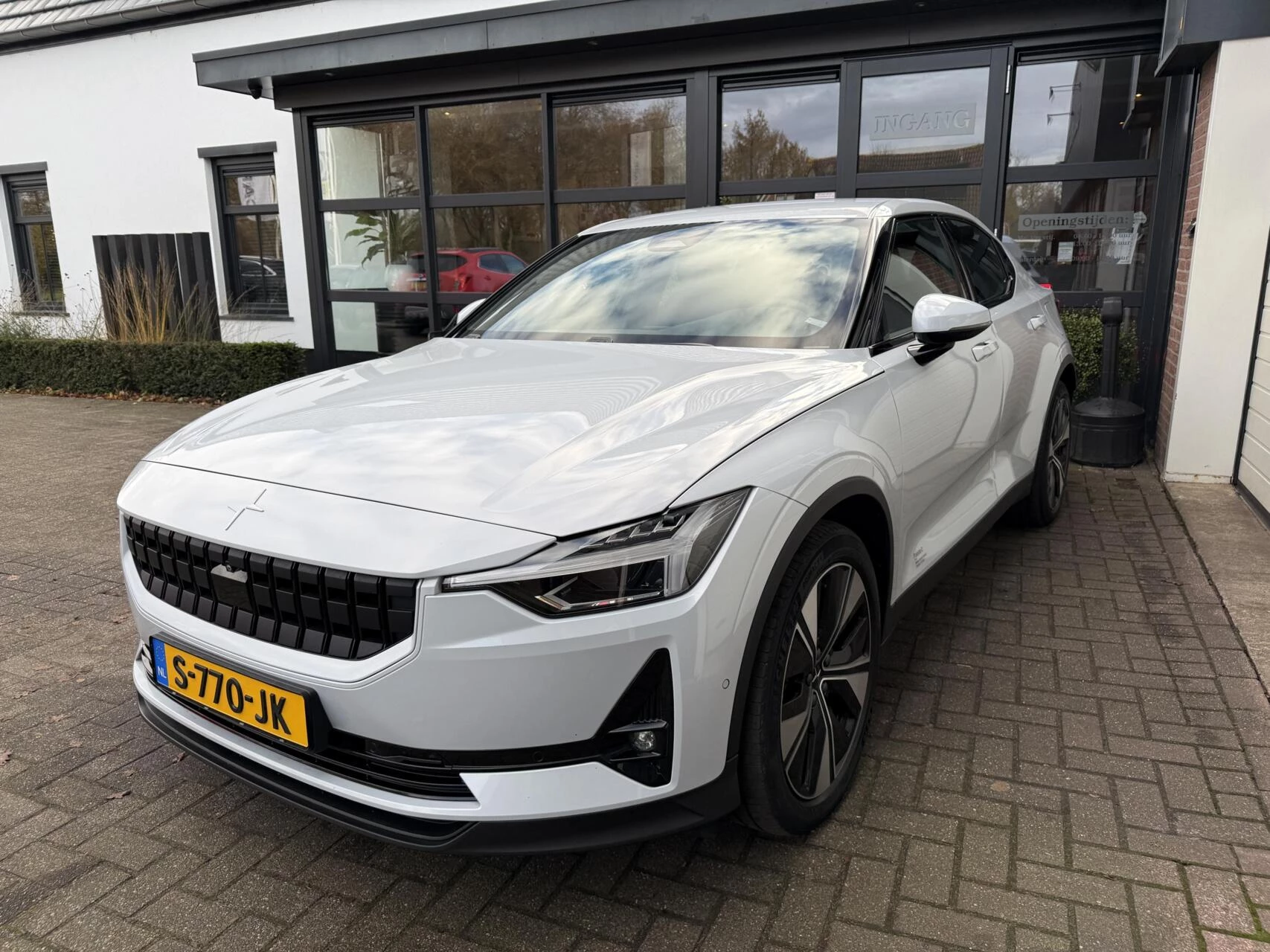 Hoofdafbeelding Polestar 2