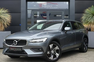 Volvo V60 Cross Country 2.0 B5 AWD Pro 250pk Panoramadak/Stoelverwarming/Camera