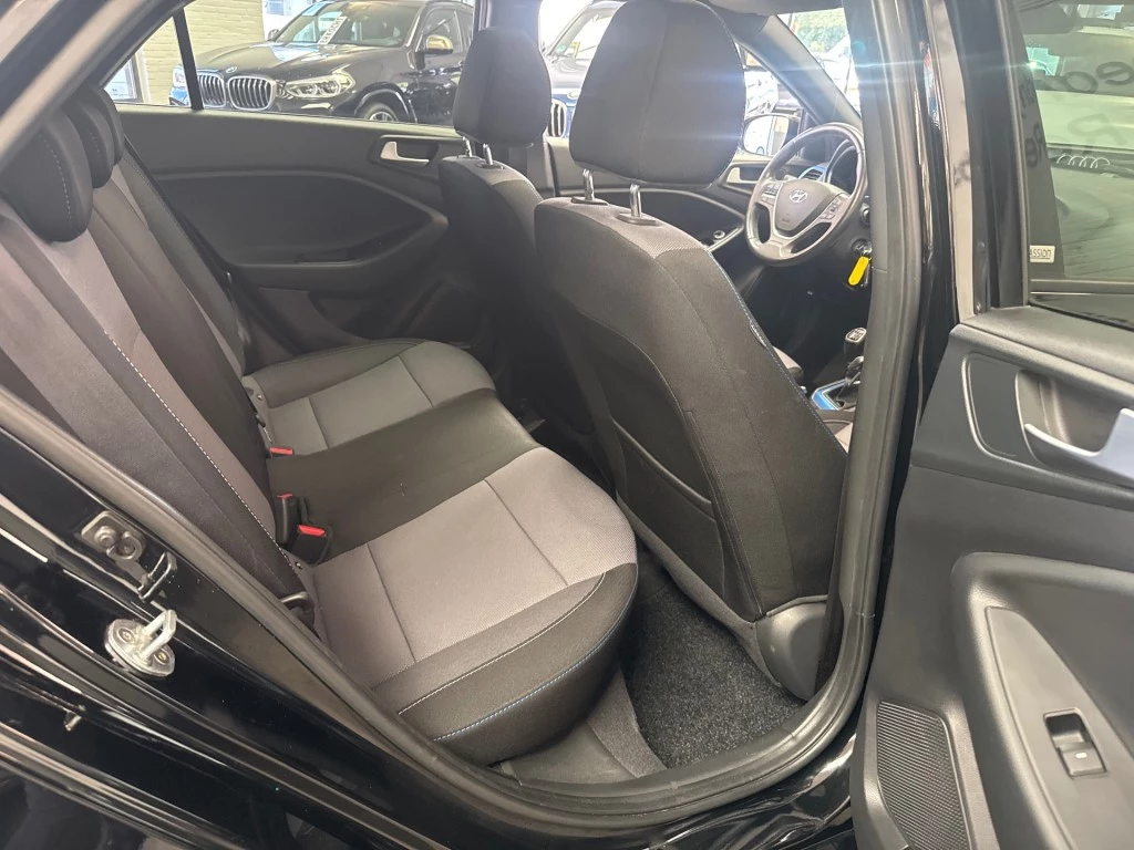 Hoofdafbeelding Hyundai i20