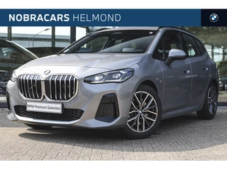 BMW 2 Serie Active Tourer 223i xDrive High Executive M Sport Automaat / Panoramadak / Trekhaak / Adaptief M Onderstel / Sportstoelen / Stoelverwarming / Adaptieve LED / Head-Up / Parking Assistant Plus