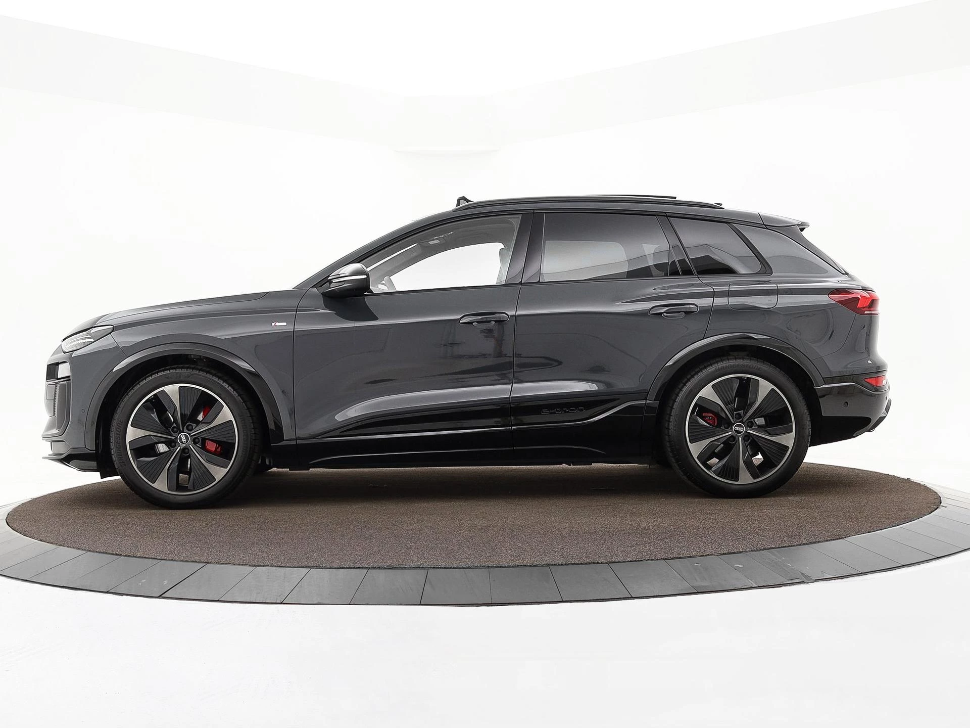 Hoofdafbeelding Audi Q6 e-tron