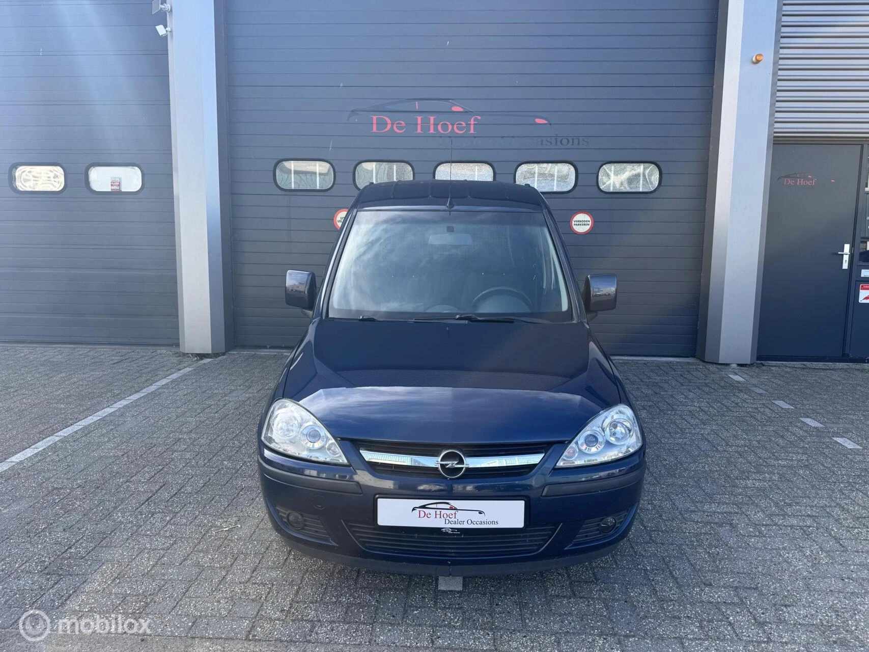 Hoofdafbeelding Opel Tour