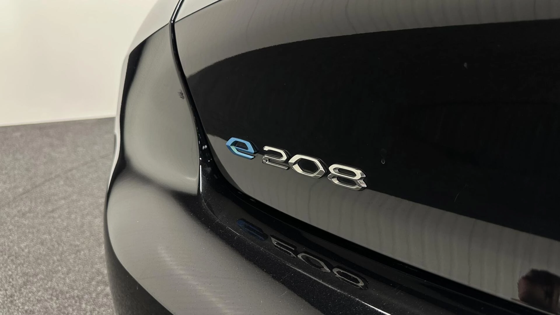 Hoofdafbeelding Peugeot e-208