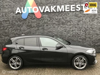 Hoofdafbeelding BMW 1 Serie BMW 118i Sport Edition