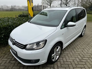Volkswagen Touran 1.4 TSI Highline DSG7 Xenon / Pano / Trekhaak